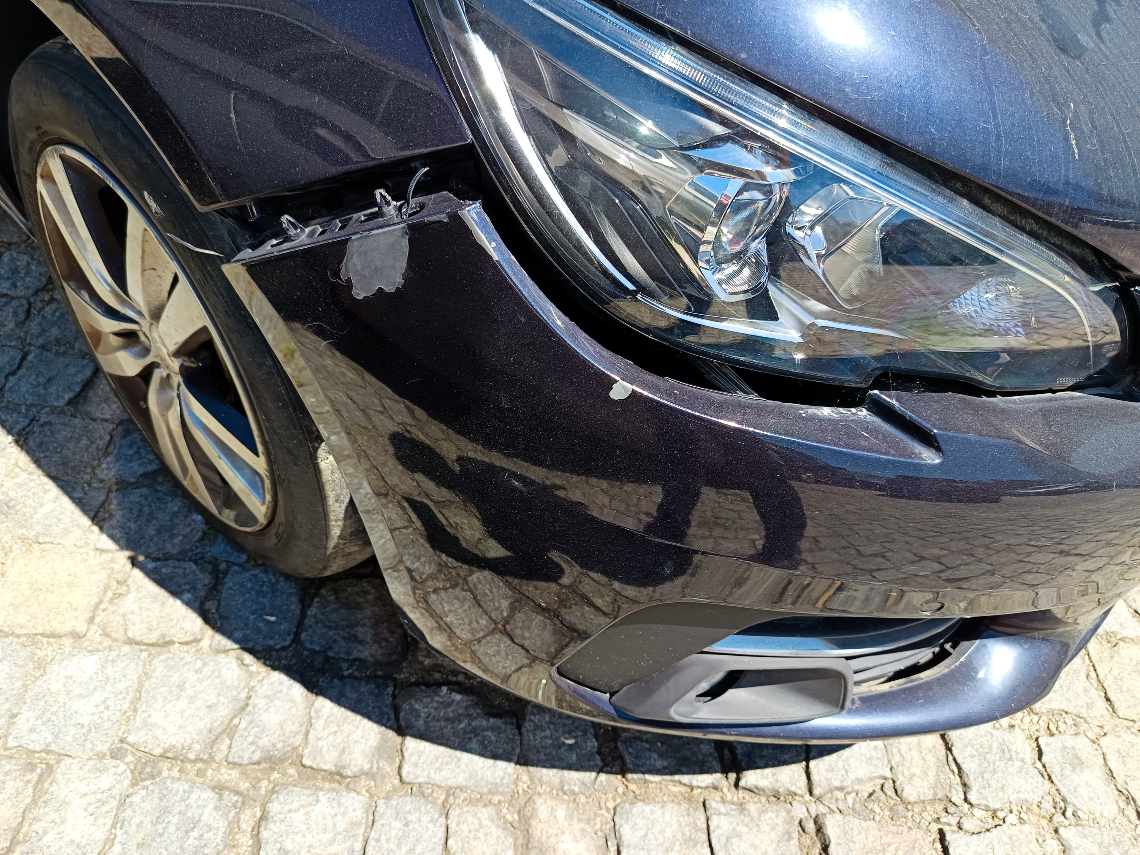 Peugeot 308 · Year 2015 — image 9
