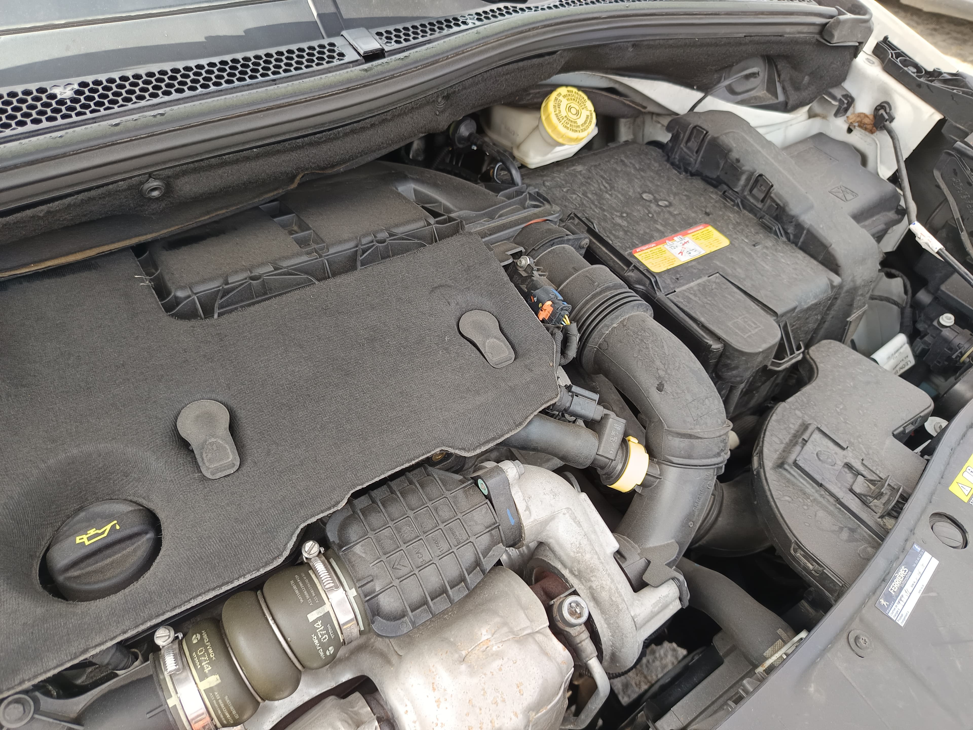 Peugeot 2008 · Ano 2014 — imagen 19