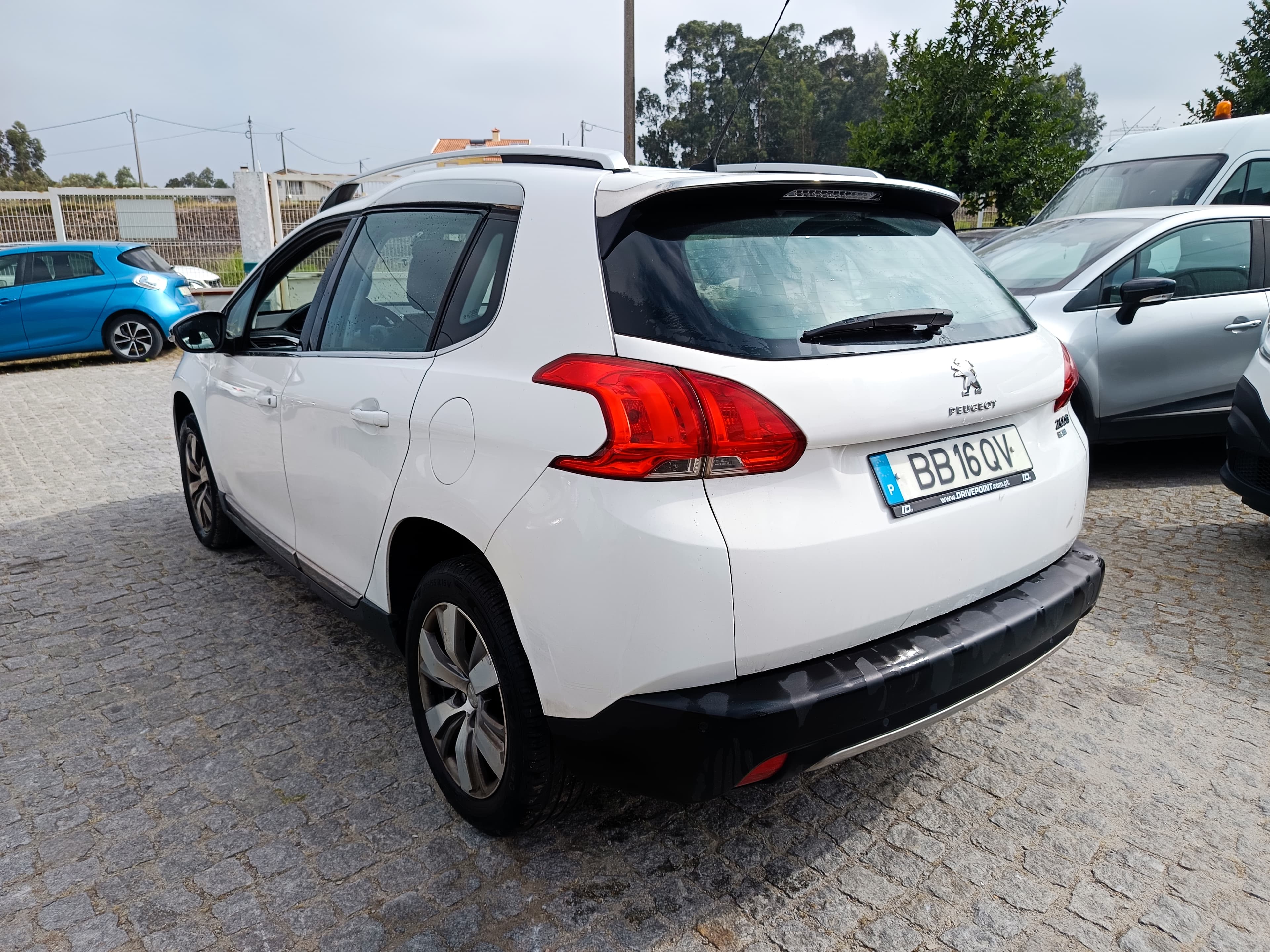 Peugeot 2008 · Ano 2014 — imagen 6