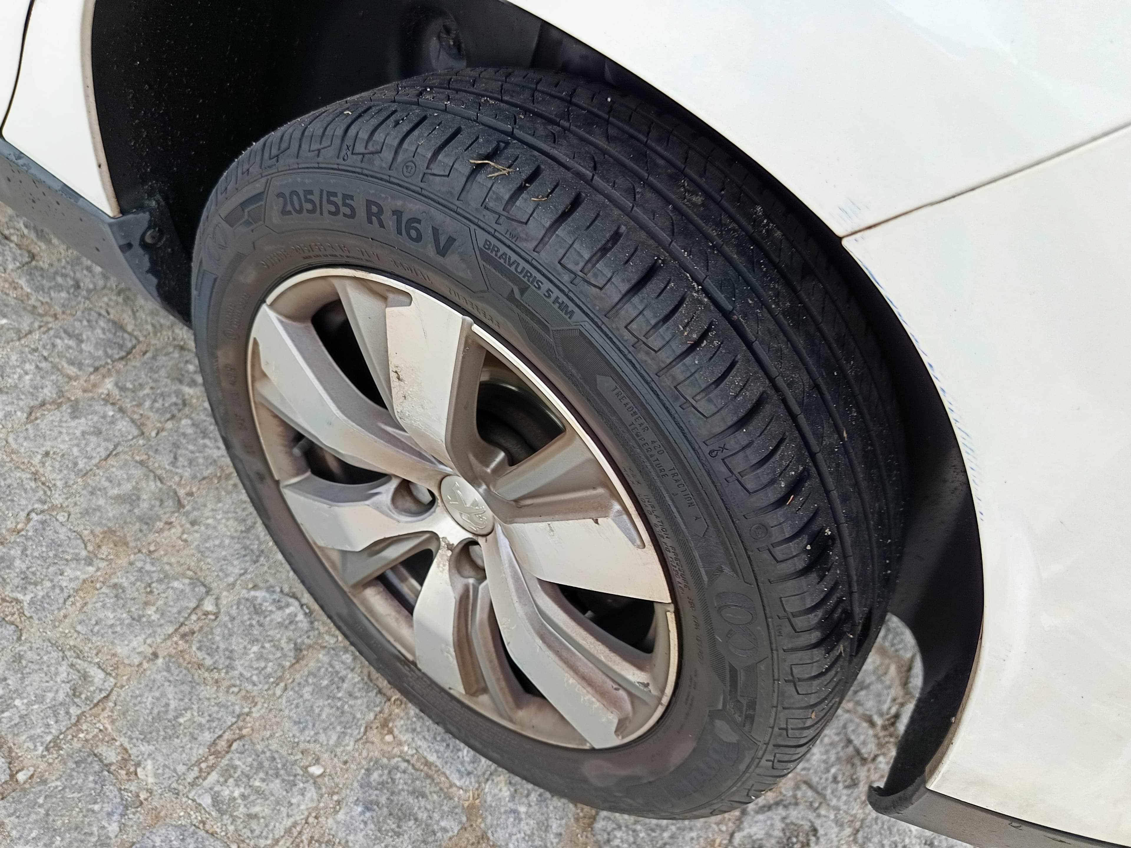 Peugeot 2008 · Ano 2014 — imagen 9