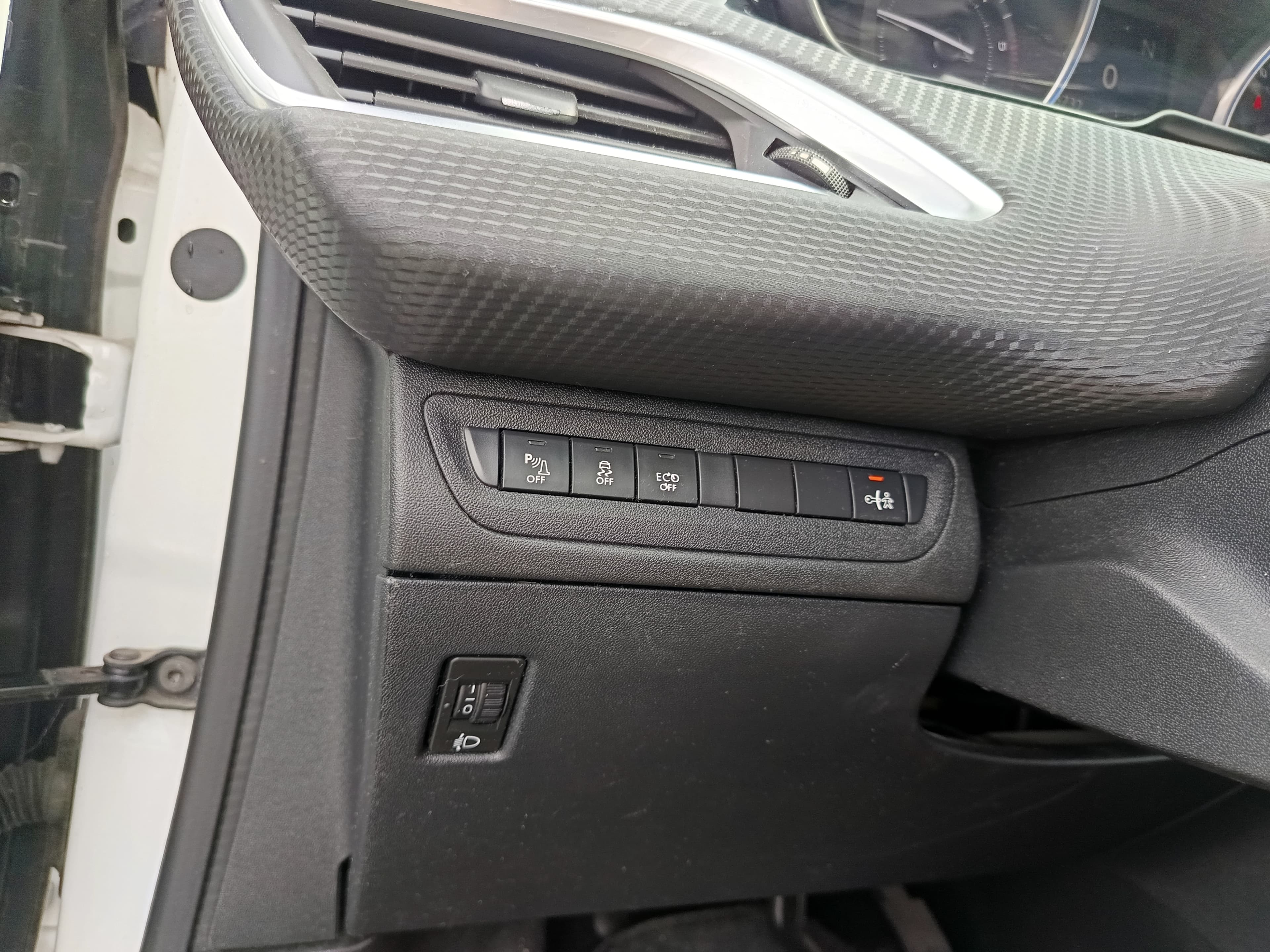 Peugeot 2008 · Ano 2014 — imagen 46