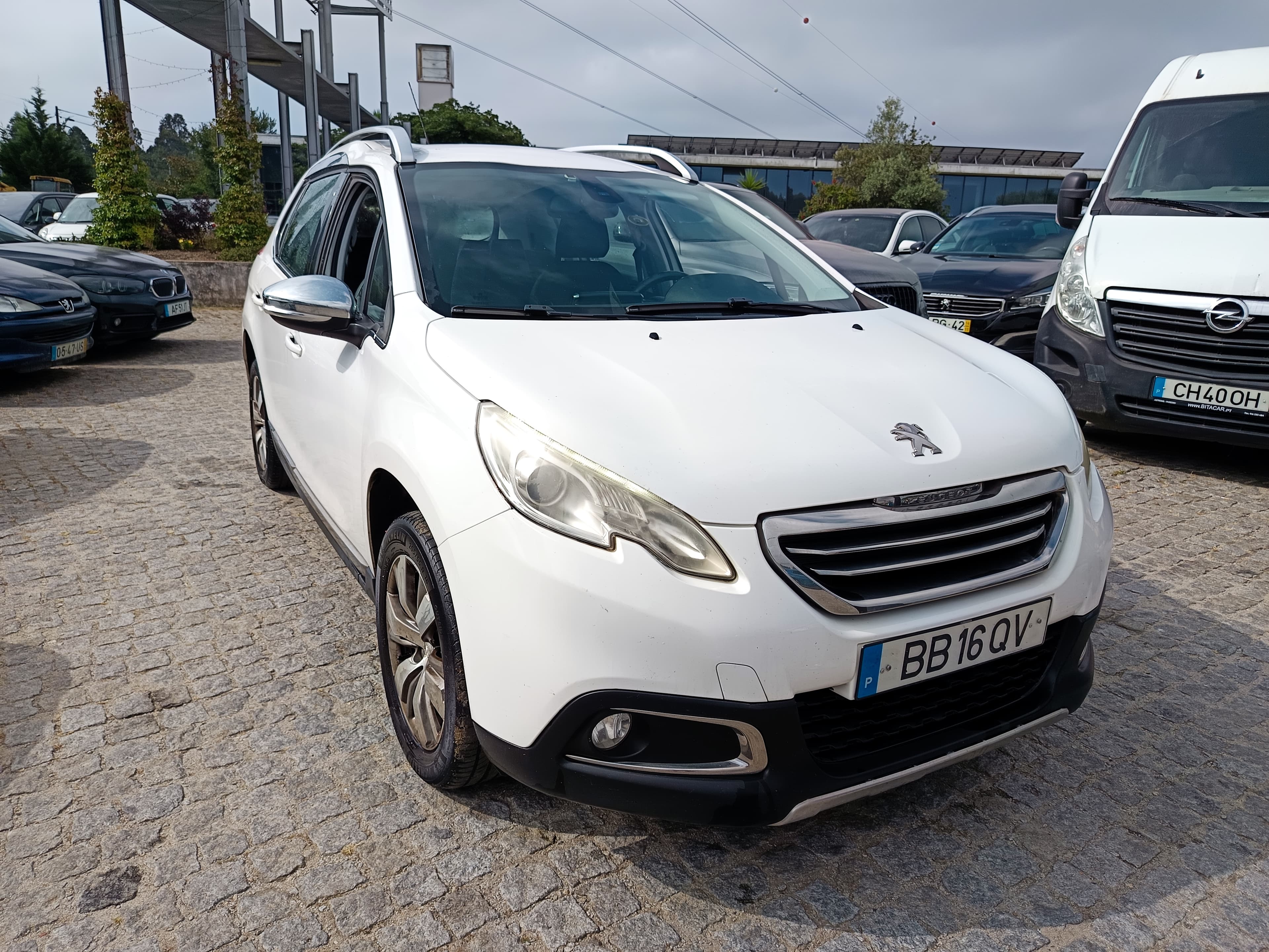 Peugeot 2008 · Ano 2014 — imagen 3