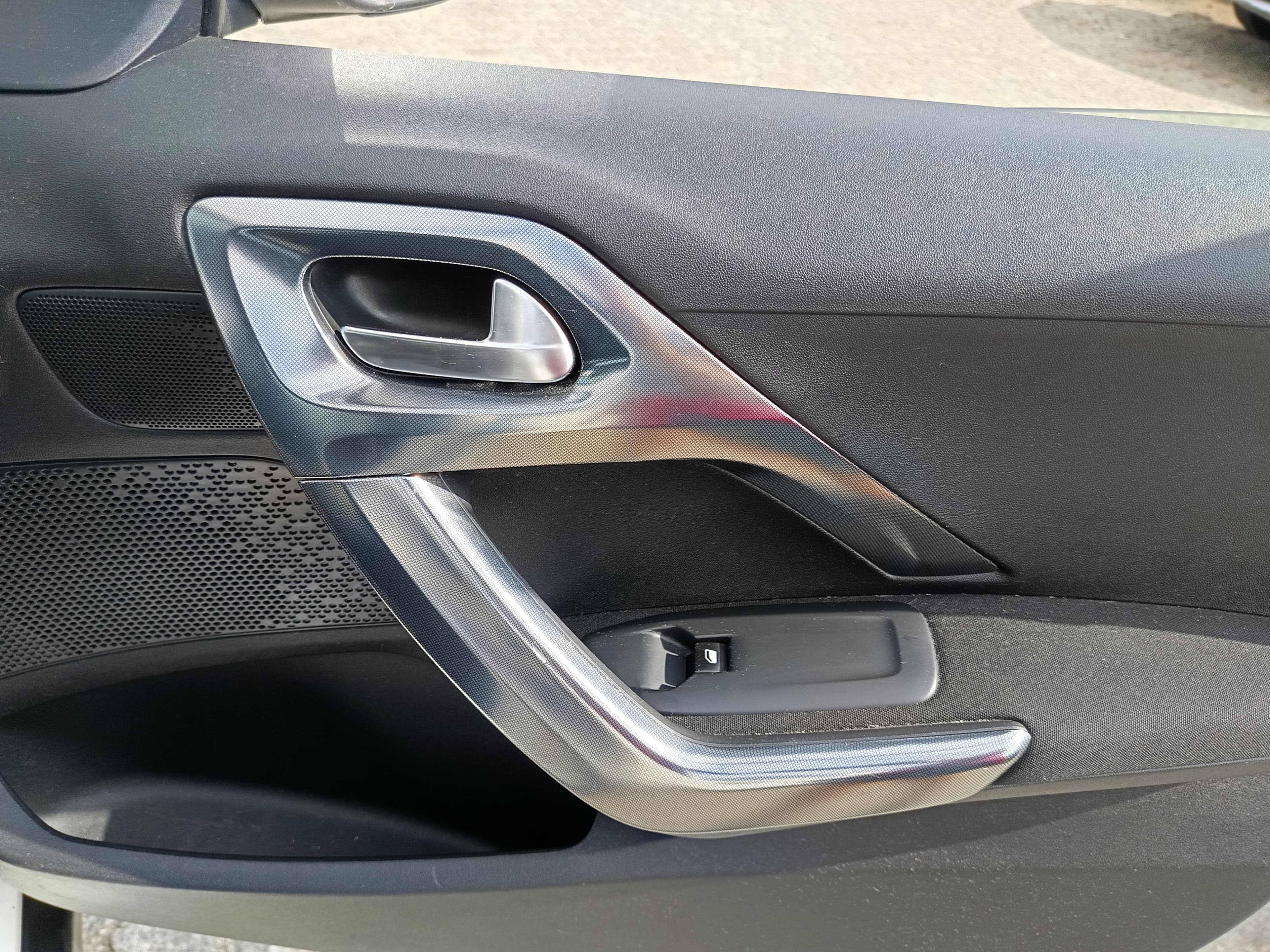 Peugeot 2008 · Ano 2014 — imagen 26
