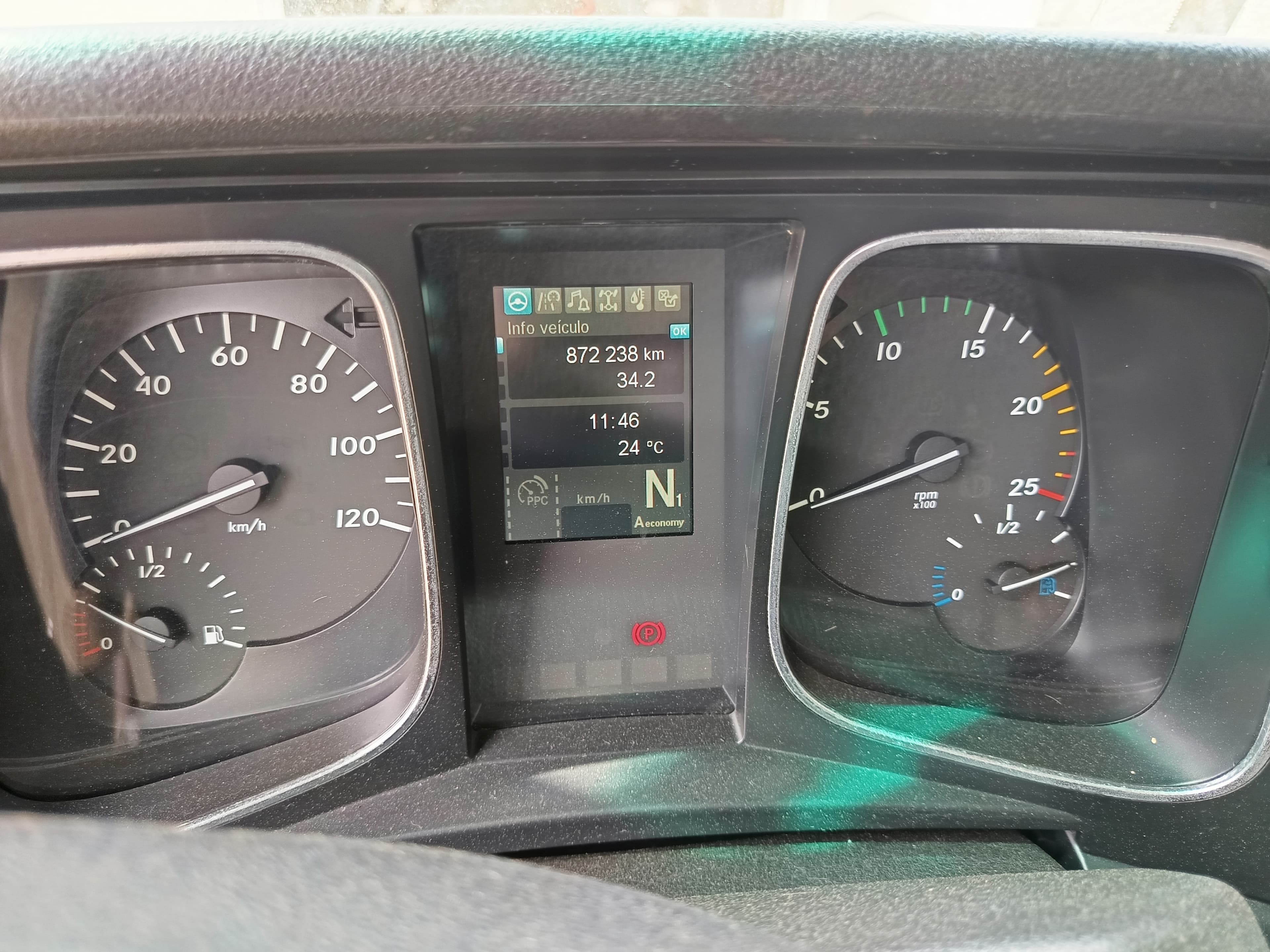 Mercedes-Benz Actros 1845 · Ano 2019 — imagen 15