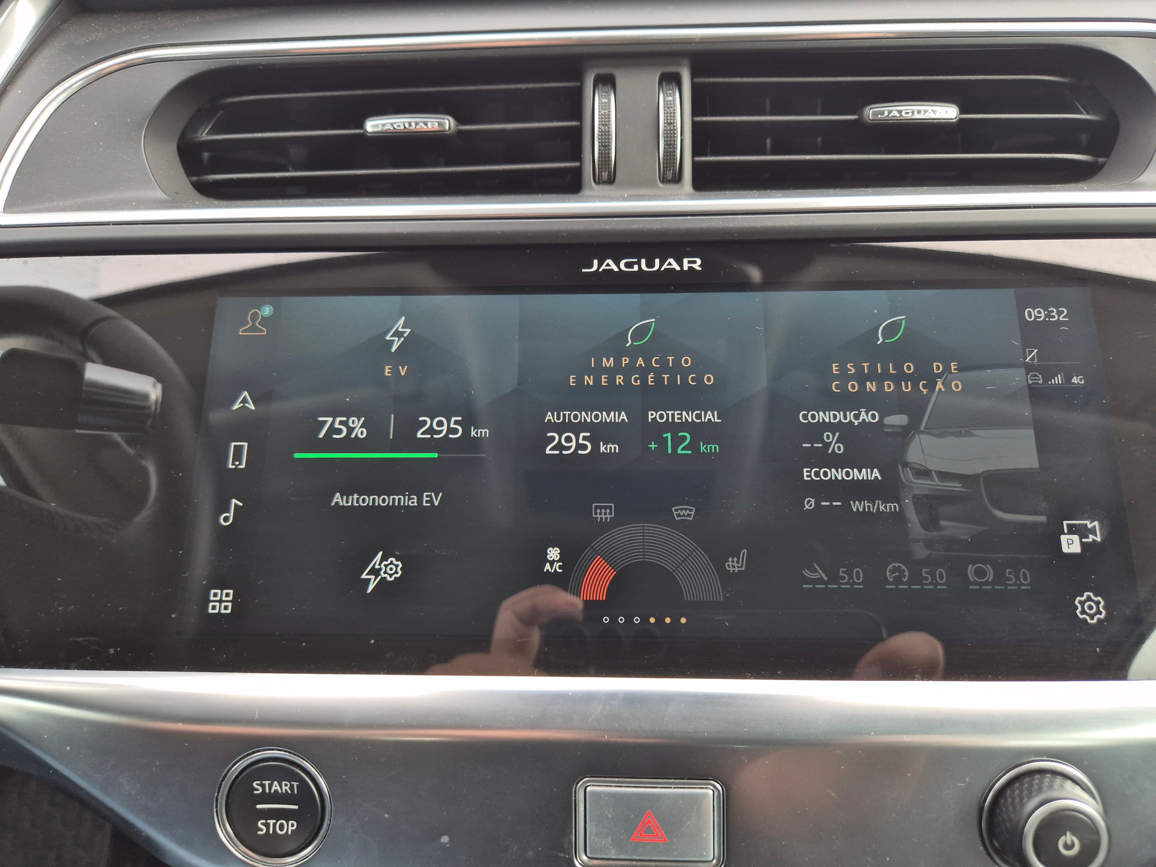 Jaguar I-Pace · Ano 2022 — imagen 45