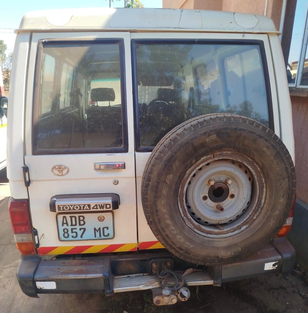 Toyota Land Cruiser — image 5