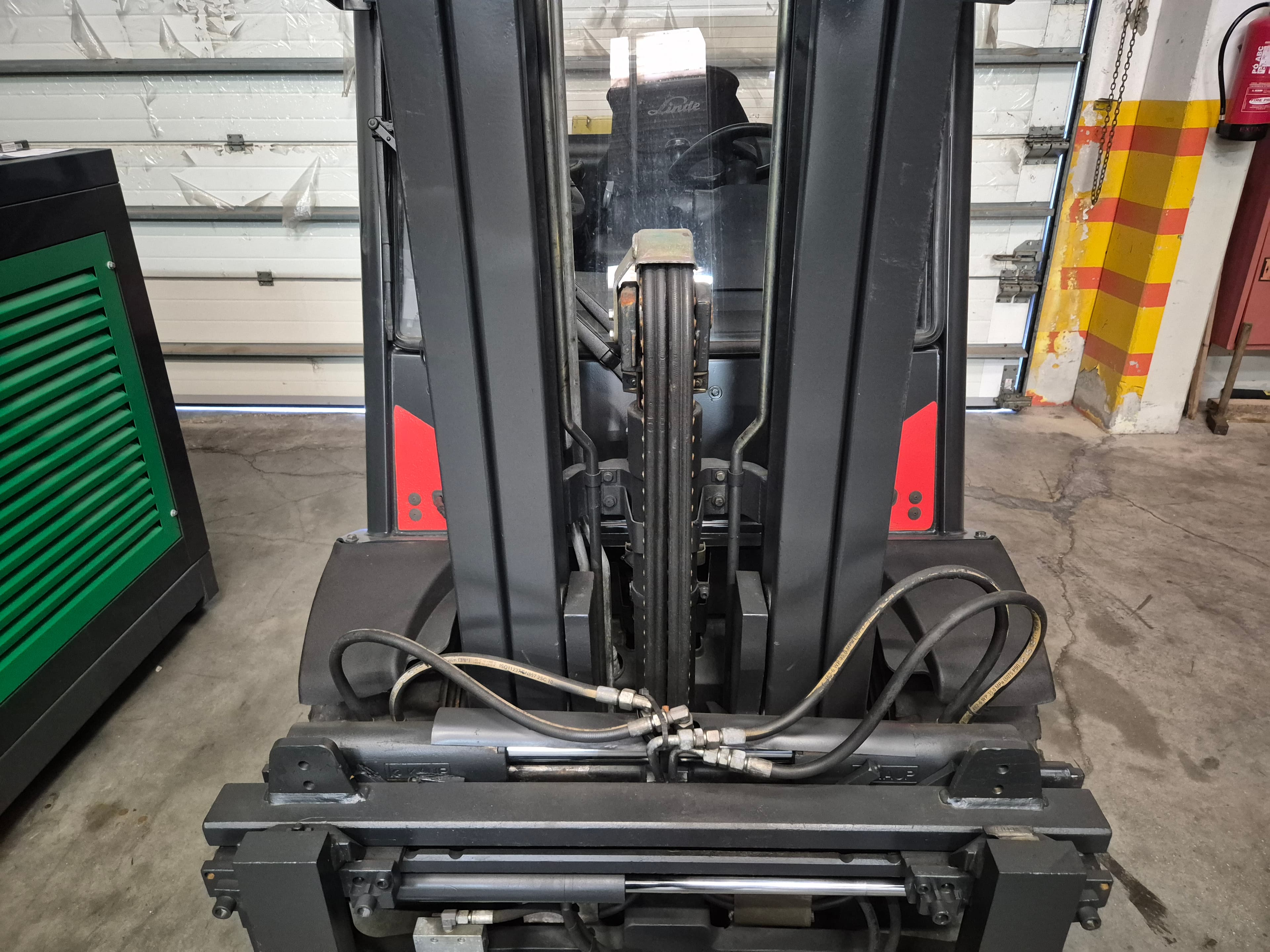 Empilhador Linde · Ano 2017 · 3000 KG — imagem 9