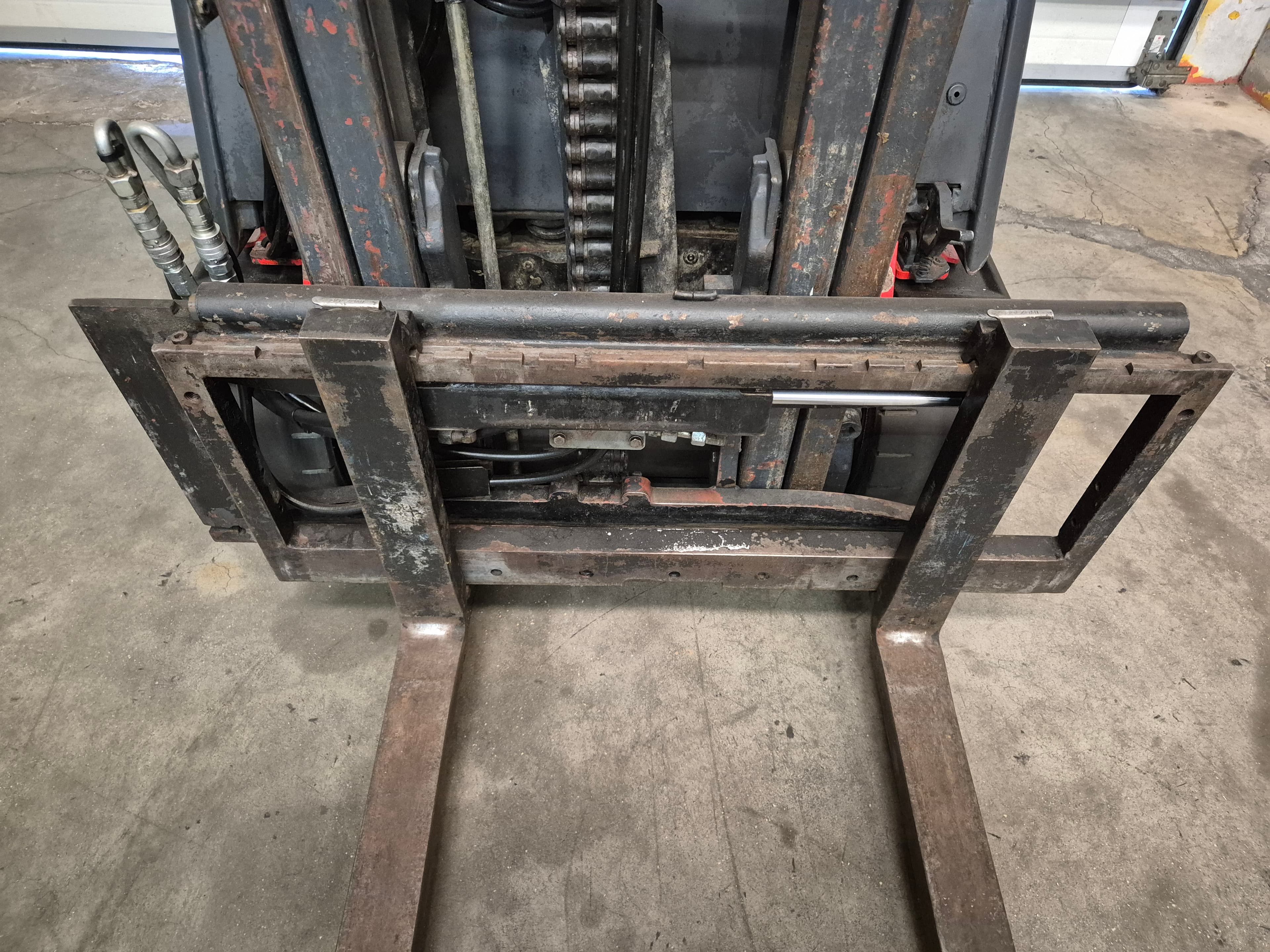 Empilhador Linde · Ano 2002 · 1400 KG — imagem 10