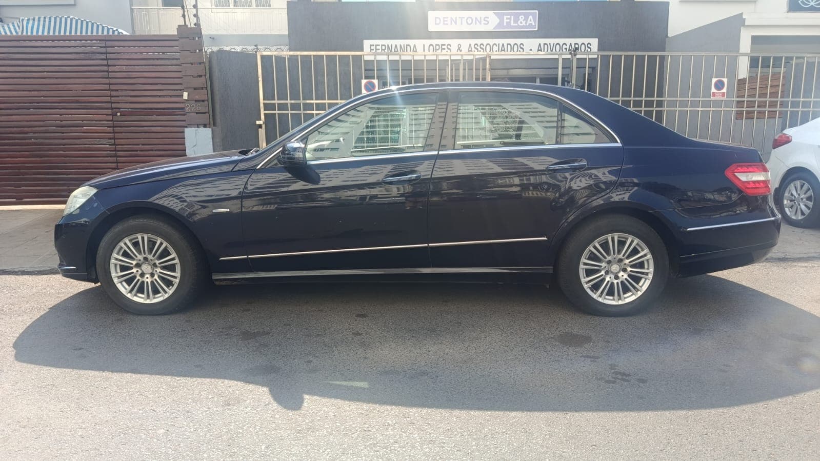 Mercedes Benz E250_2,46m - 2010 — imagem 3