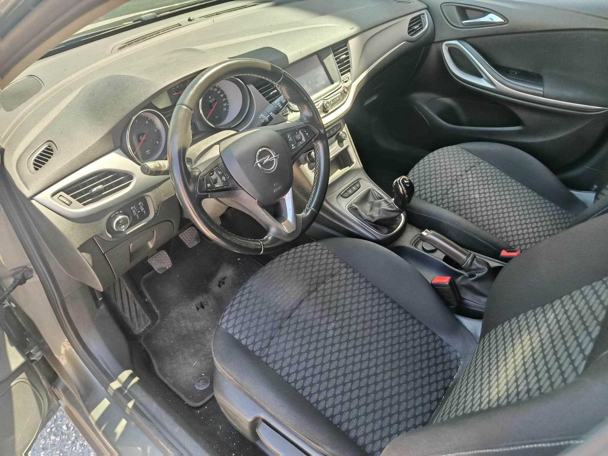 Opel Astra · Année 2021 — image 14