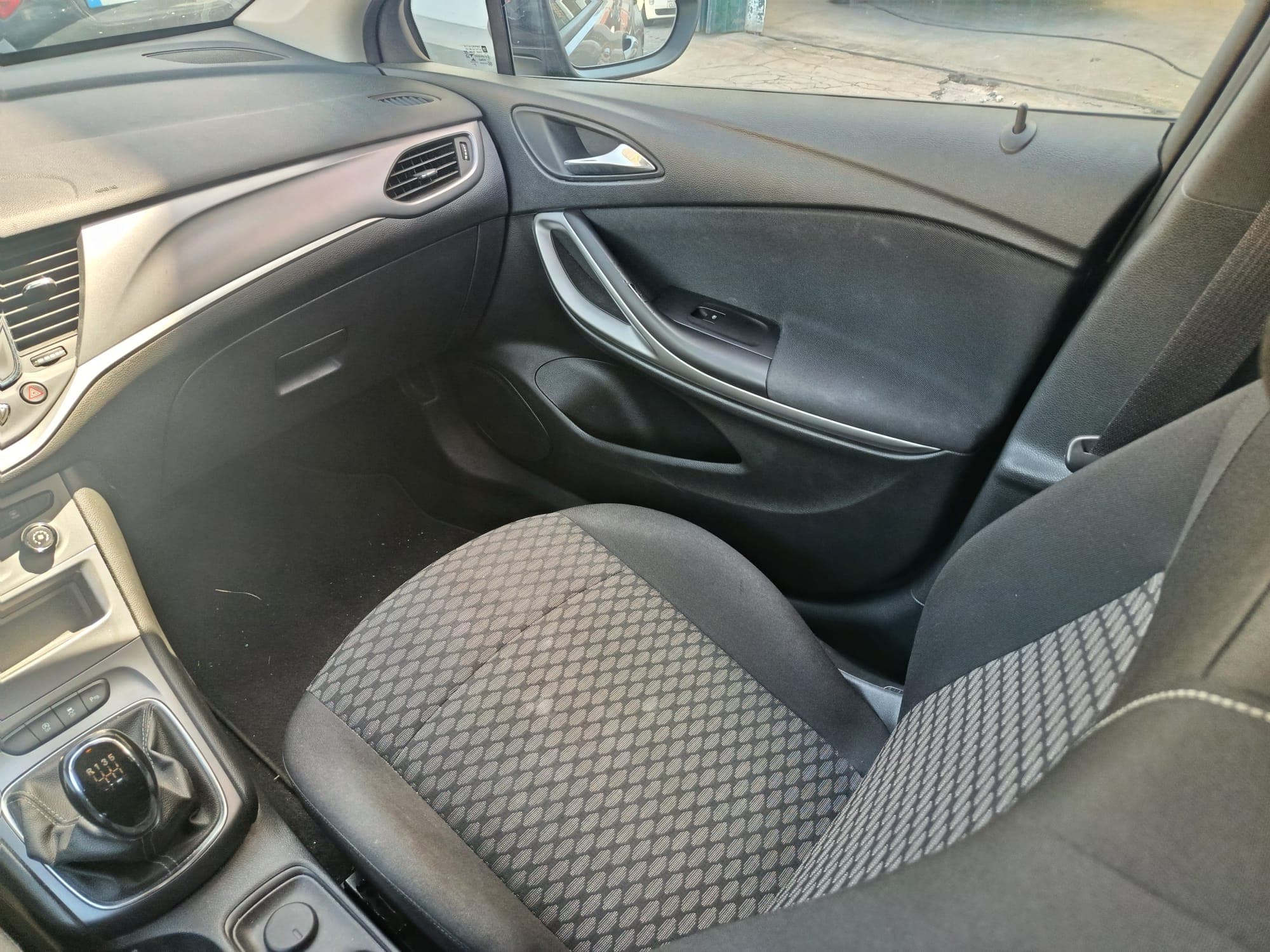 Opel Astra · Année 2021 — image 21