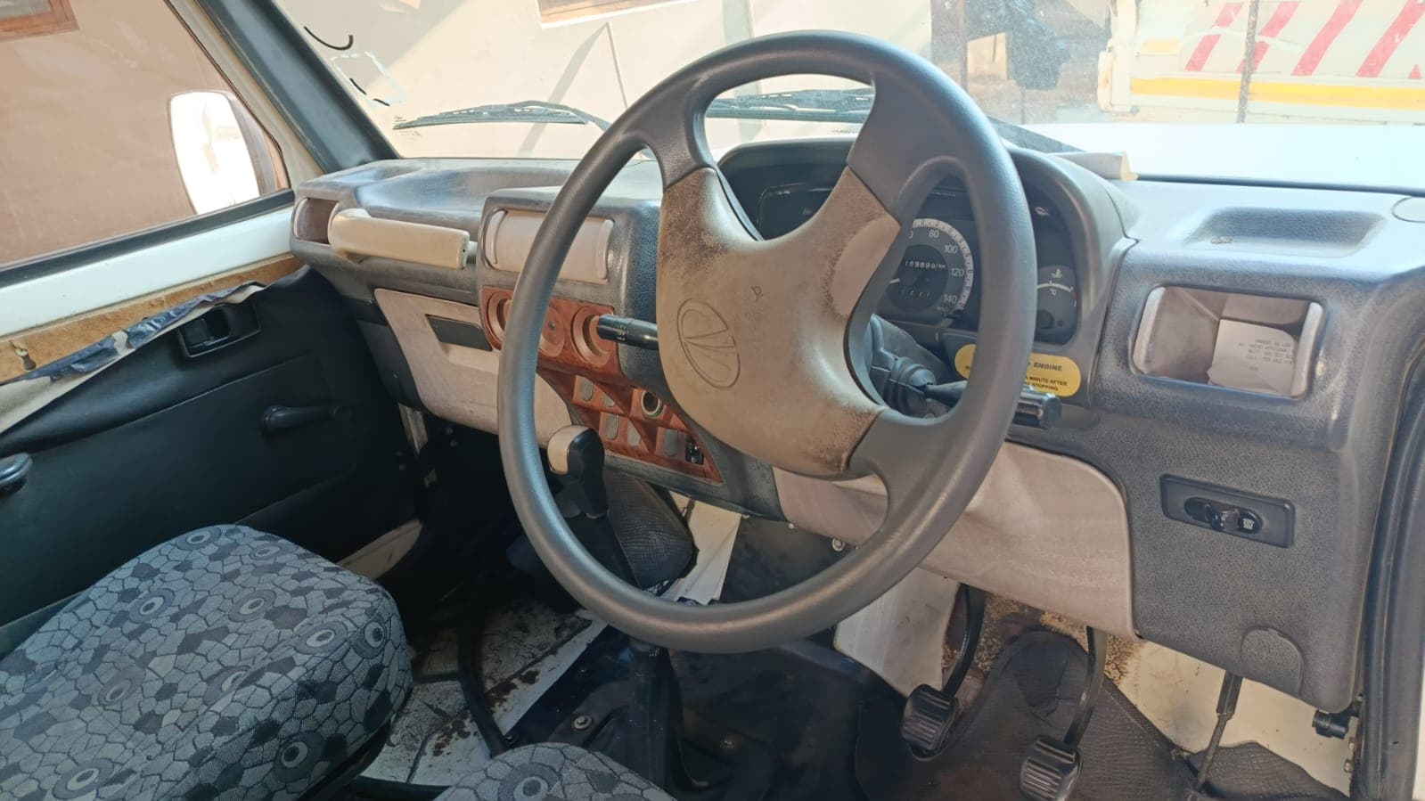 Mahindra Bolero 2,70m - 2014 — imagem 7