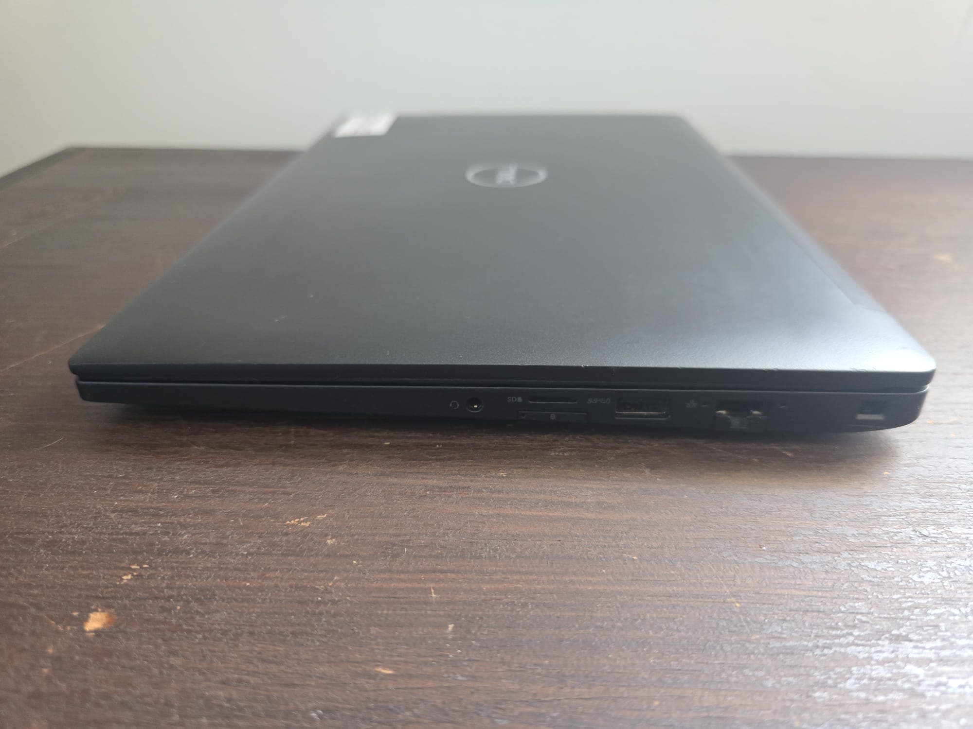 Computador portátil Dell Latitude 7490 — imagen 4
