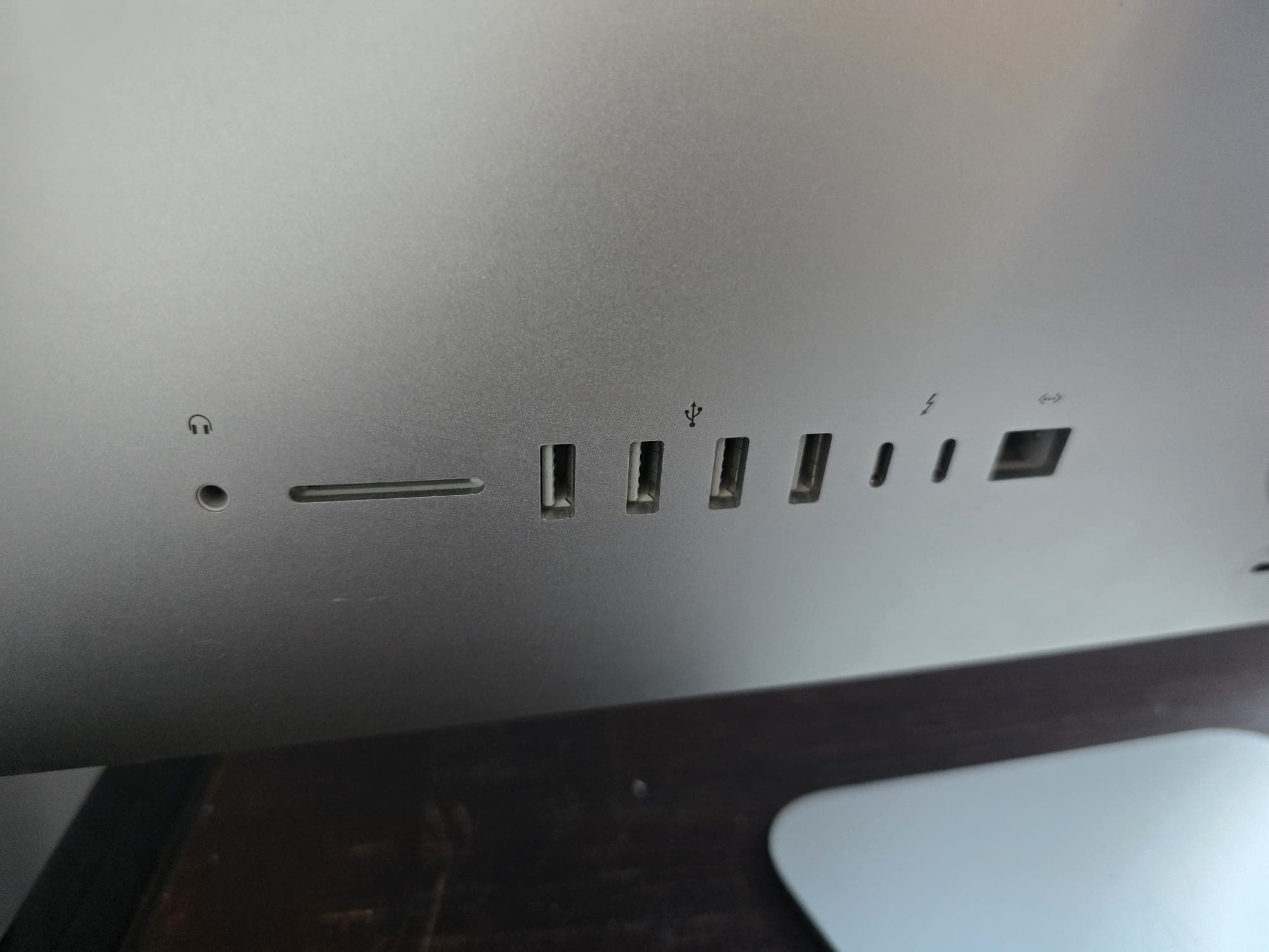 Apple iMac (18.2) A1418 Computer — image 3