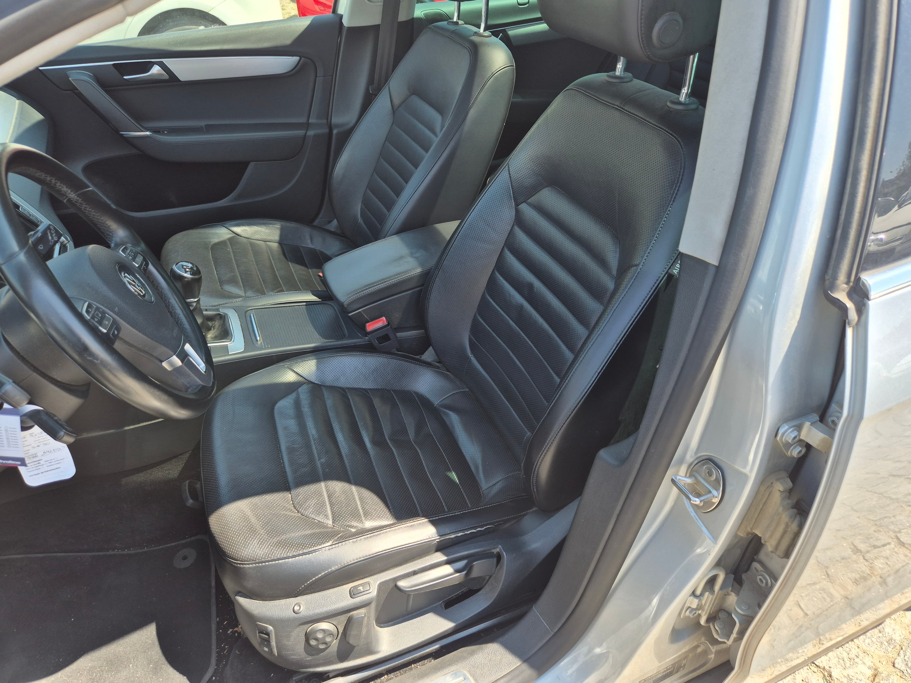 Volkswagen Passat · Ano 2012 — imagem 27