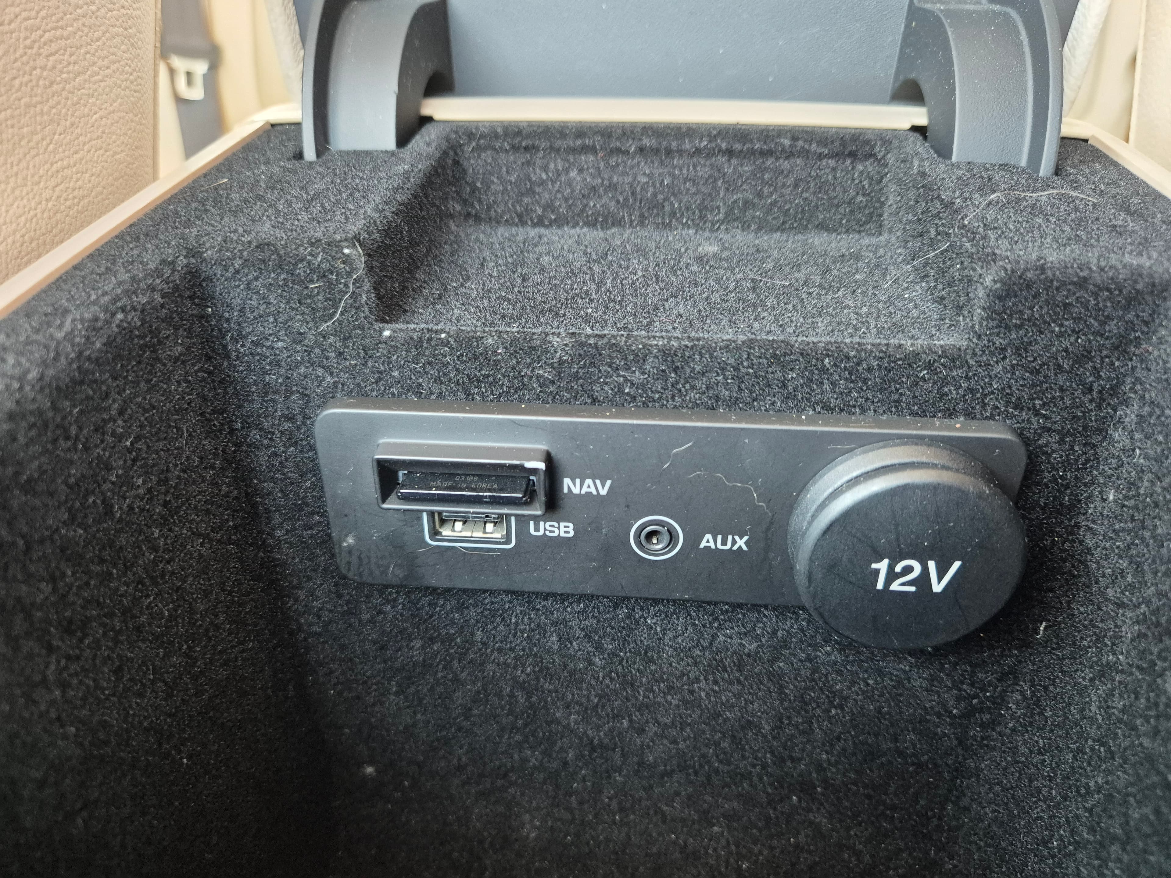 Jaguar XF II 2.0d · Ano 2016 — image 42