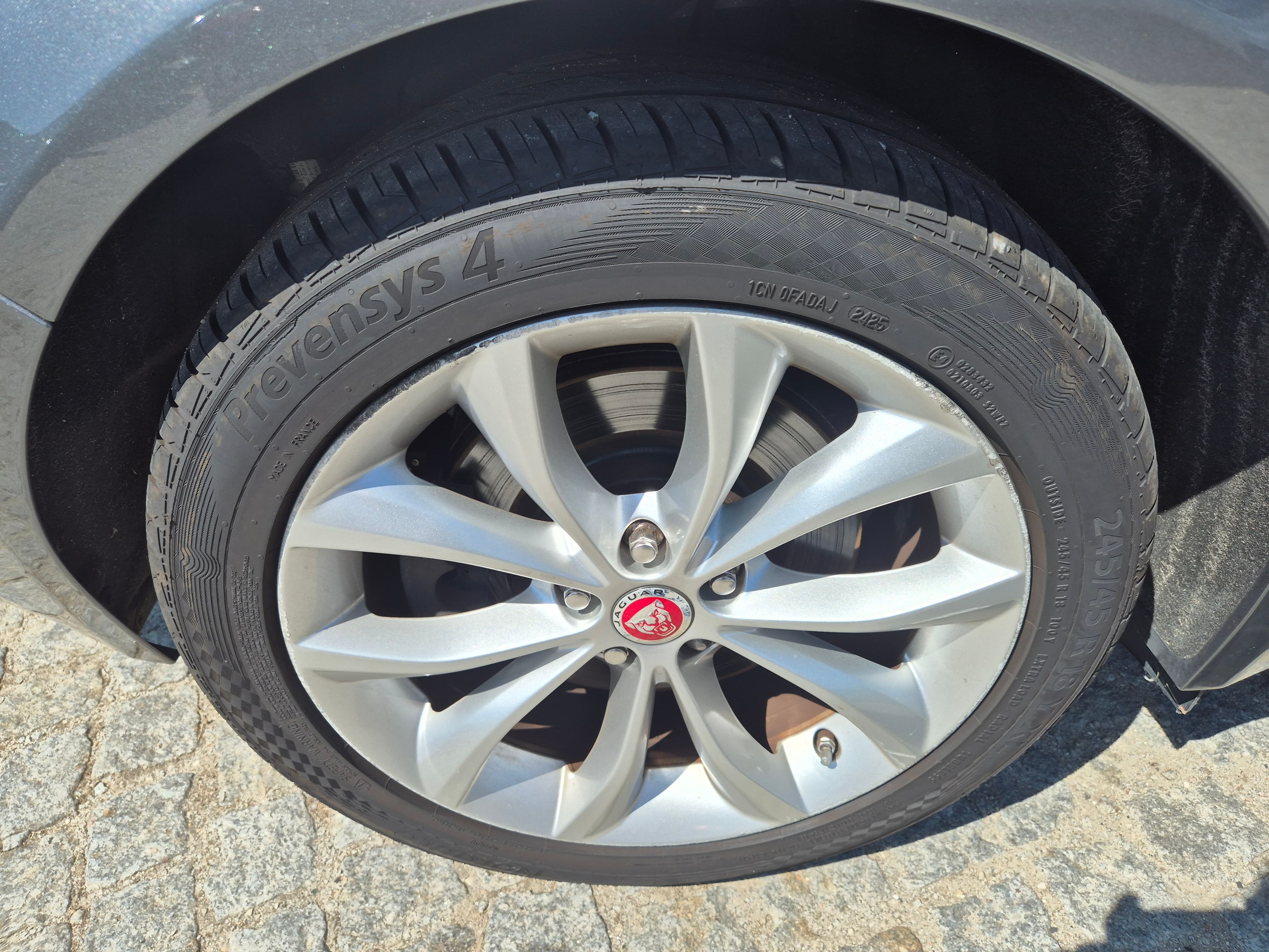 Jaguar XF II 2.0d · Ano 2016 — image 10