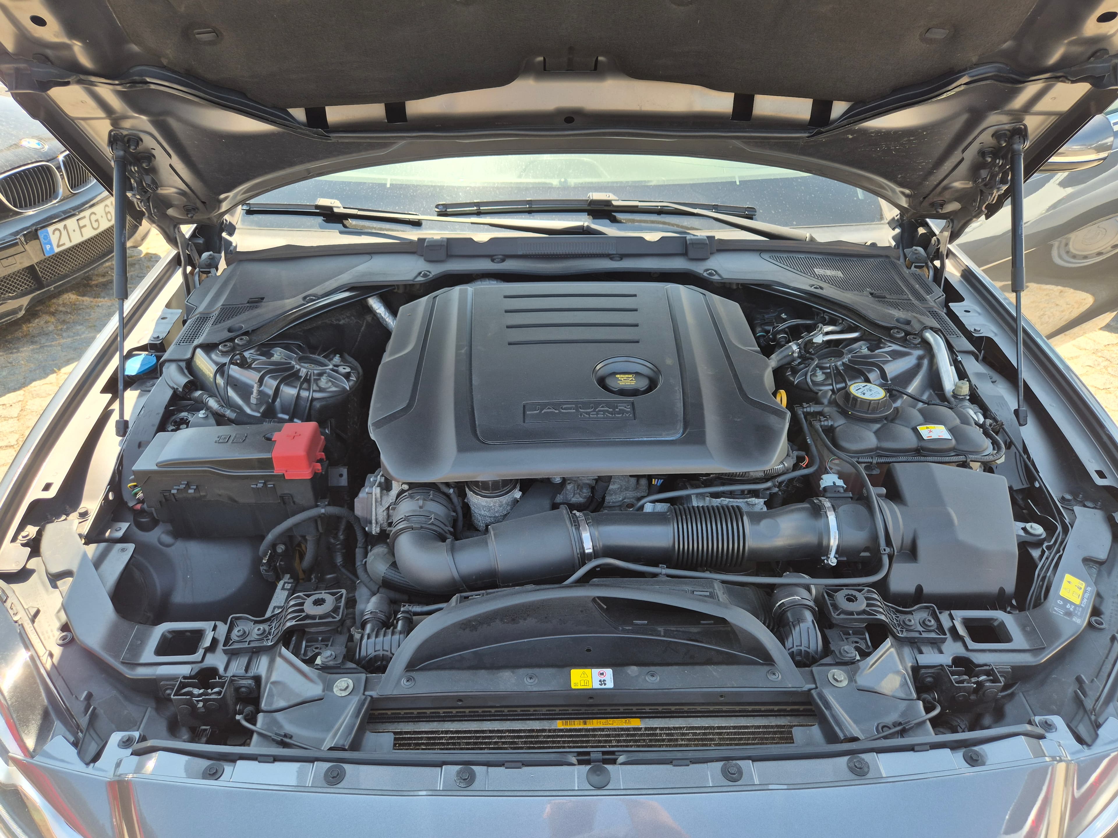 Jaguar XF II 2.0d · Ano 2016 — image 52