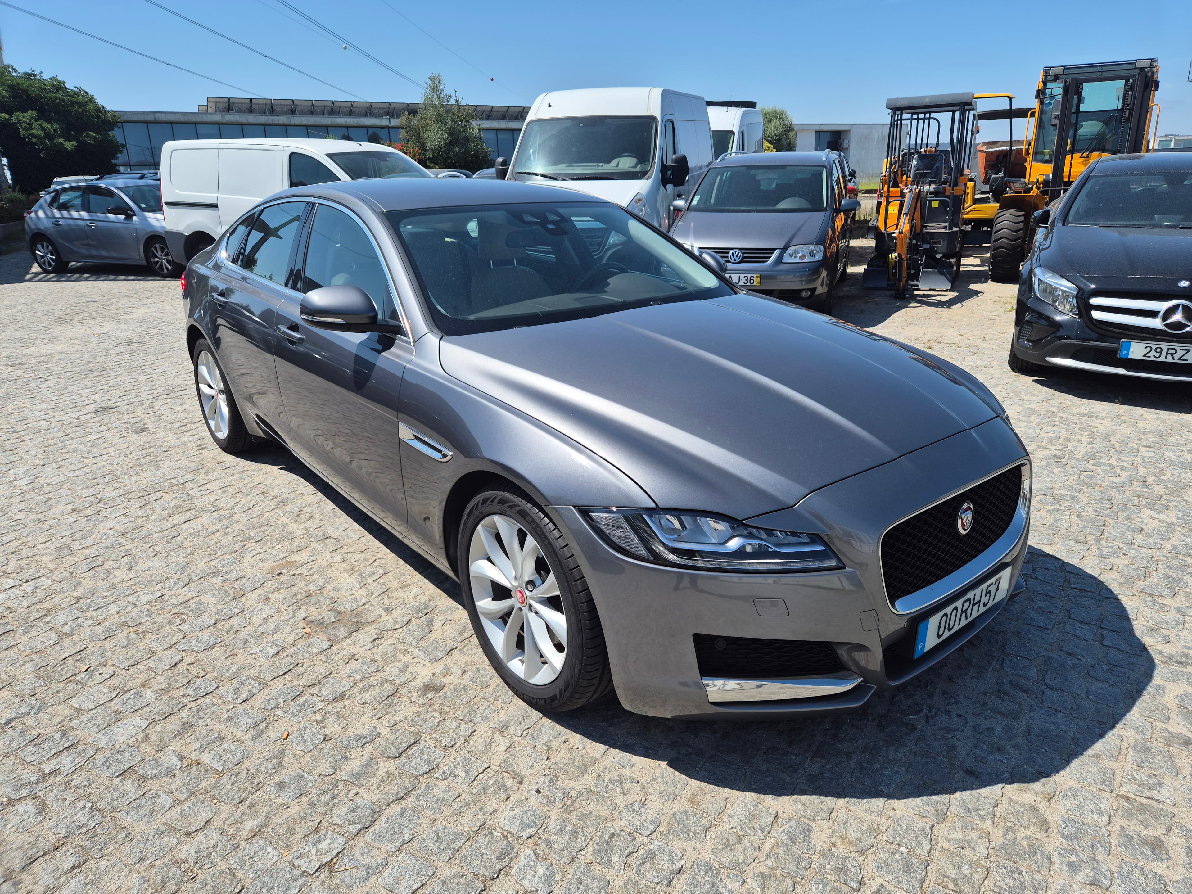 Jaguar XF II 2.0d · Ano 2016 — image 3