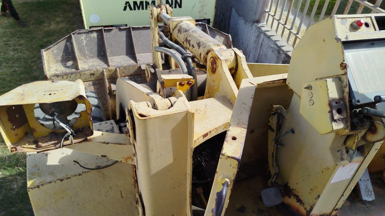 Pá Carregadeira Komatsu WA250-1 — imagem 14