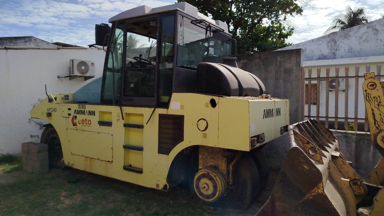 Rolo Compactador AMMANN AP240 — imagem 3