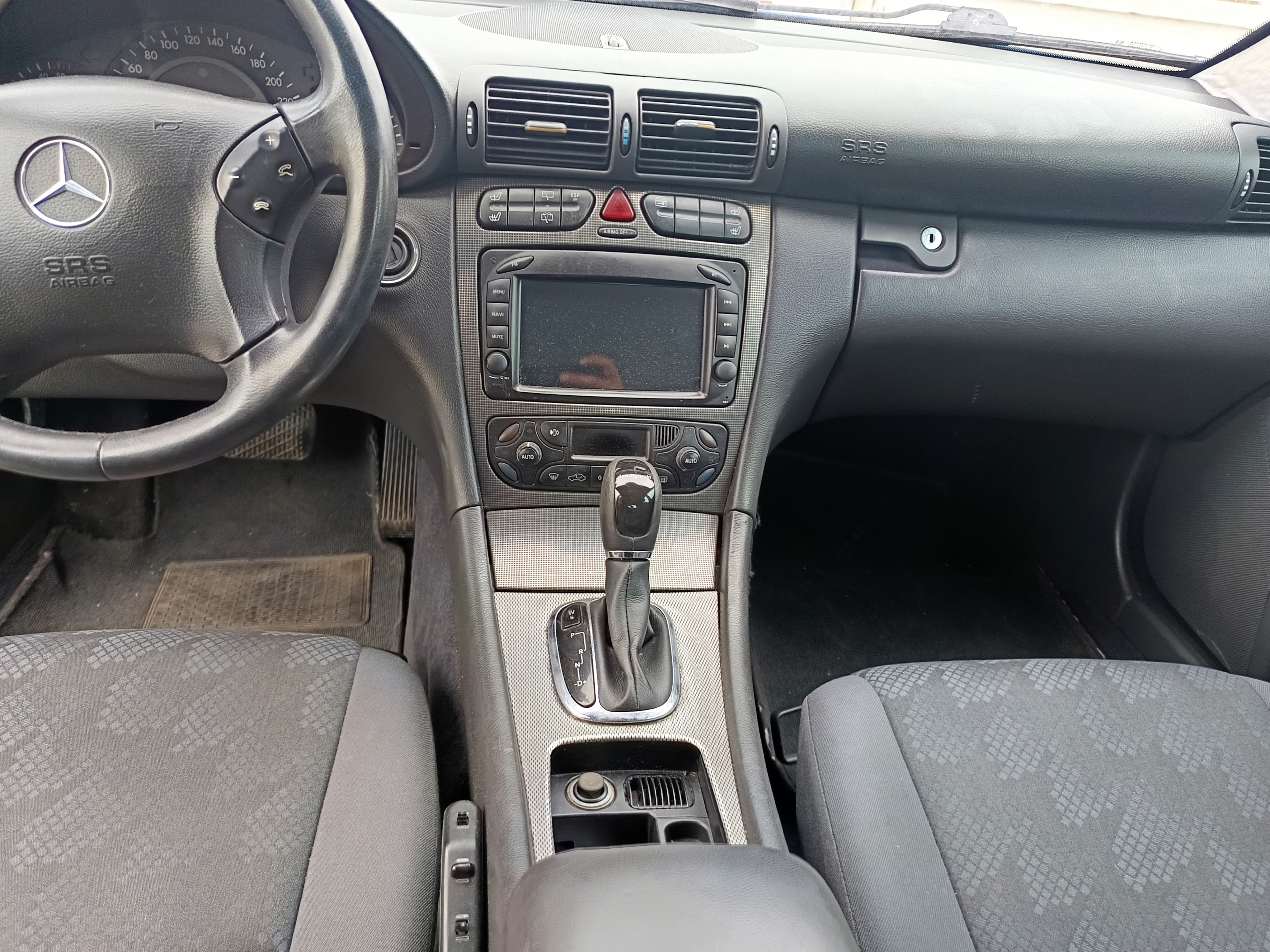 Mercedes-Benz C 220 · Ano 2001 — imagem 24