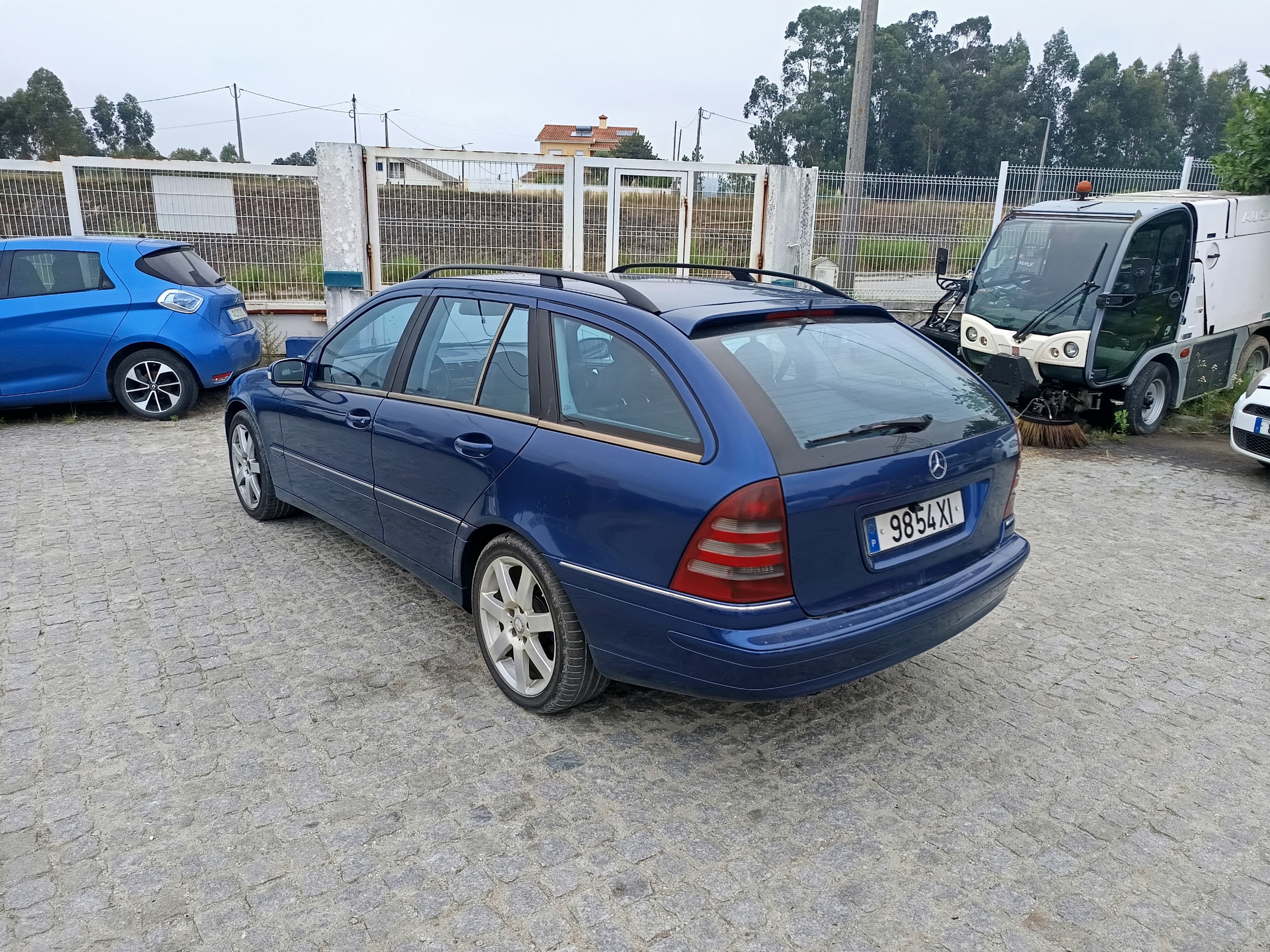 Mercedes-Benz C 220 · Ano 2001 — imagem 4