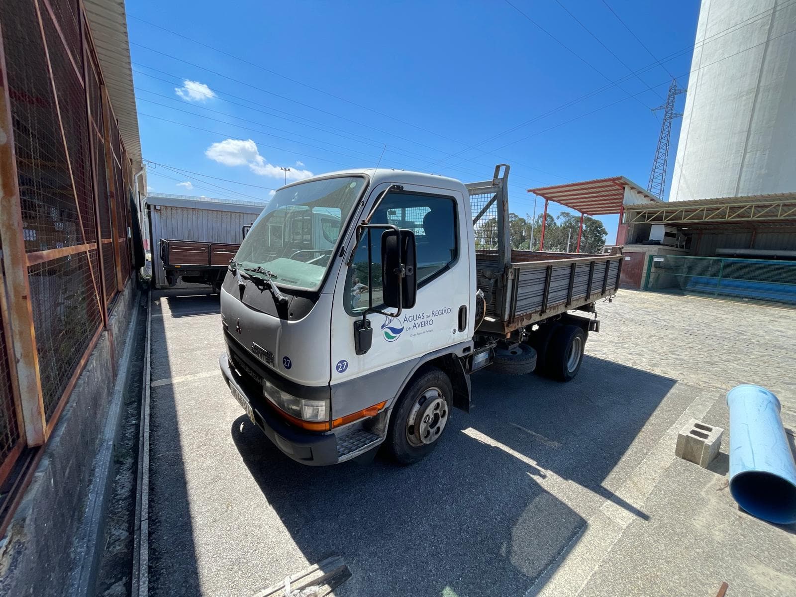 Mitsubishi Canter · Ano 2002