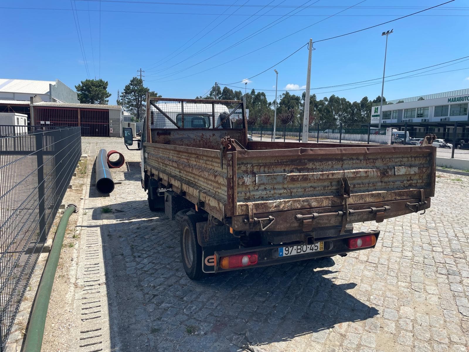 Mitsubishi Canter · Ano 2006 — imagen 8