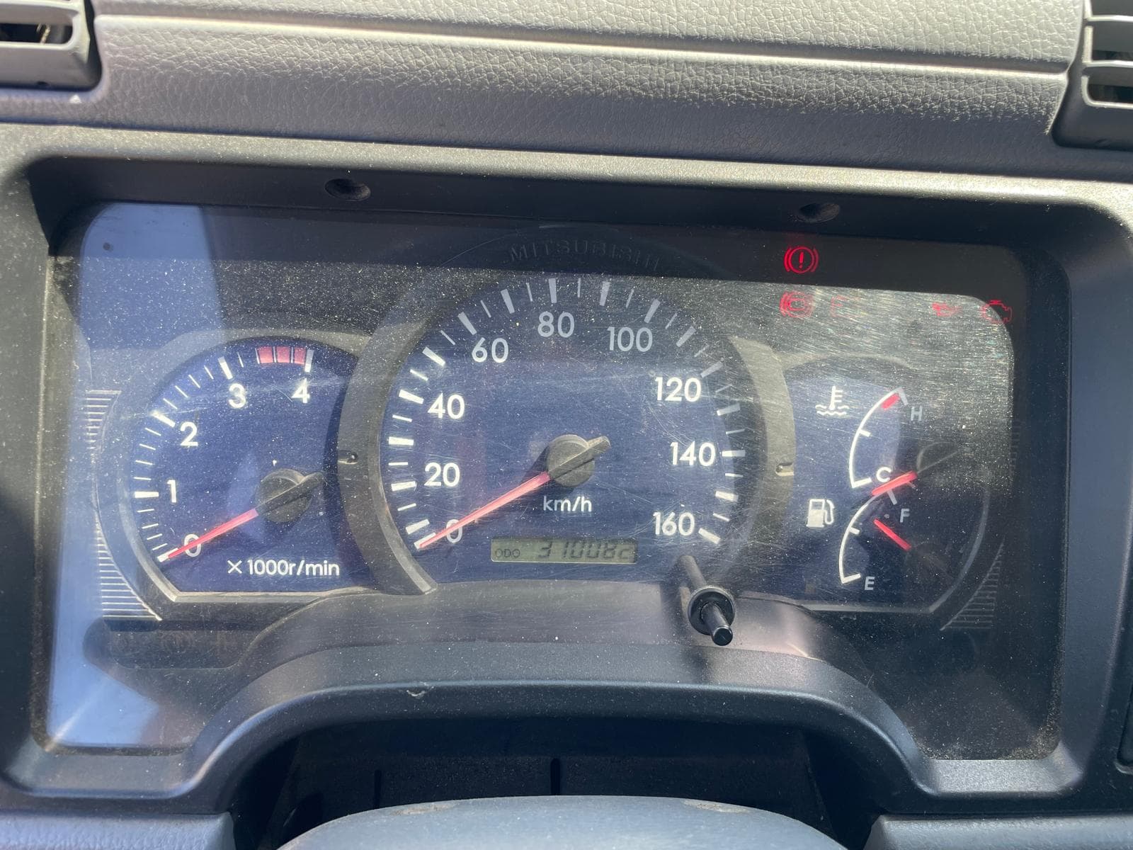 Mitsubishi Canter · Ano 2006 — imagen 9