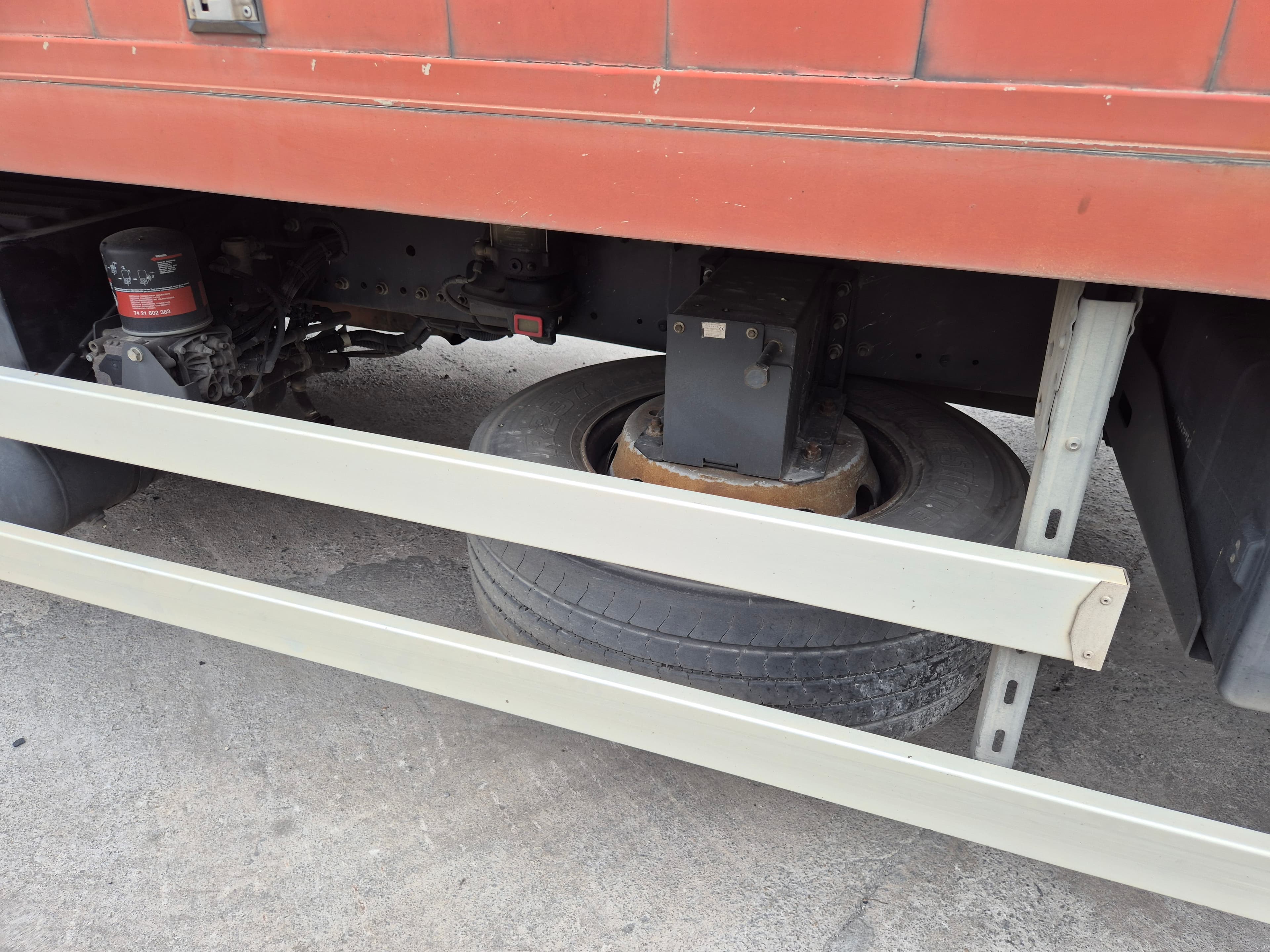 Renault Premium D · Ano 2008 — imagen 19