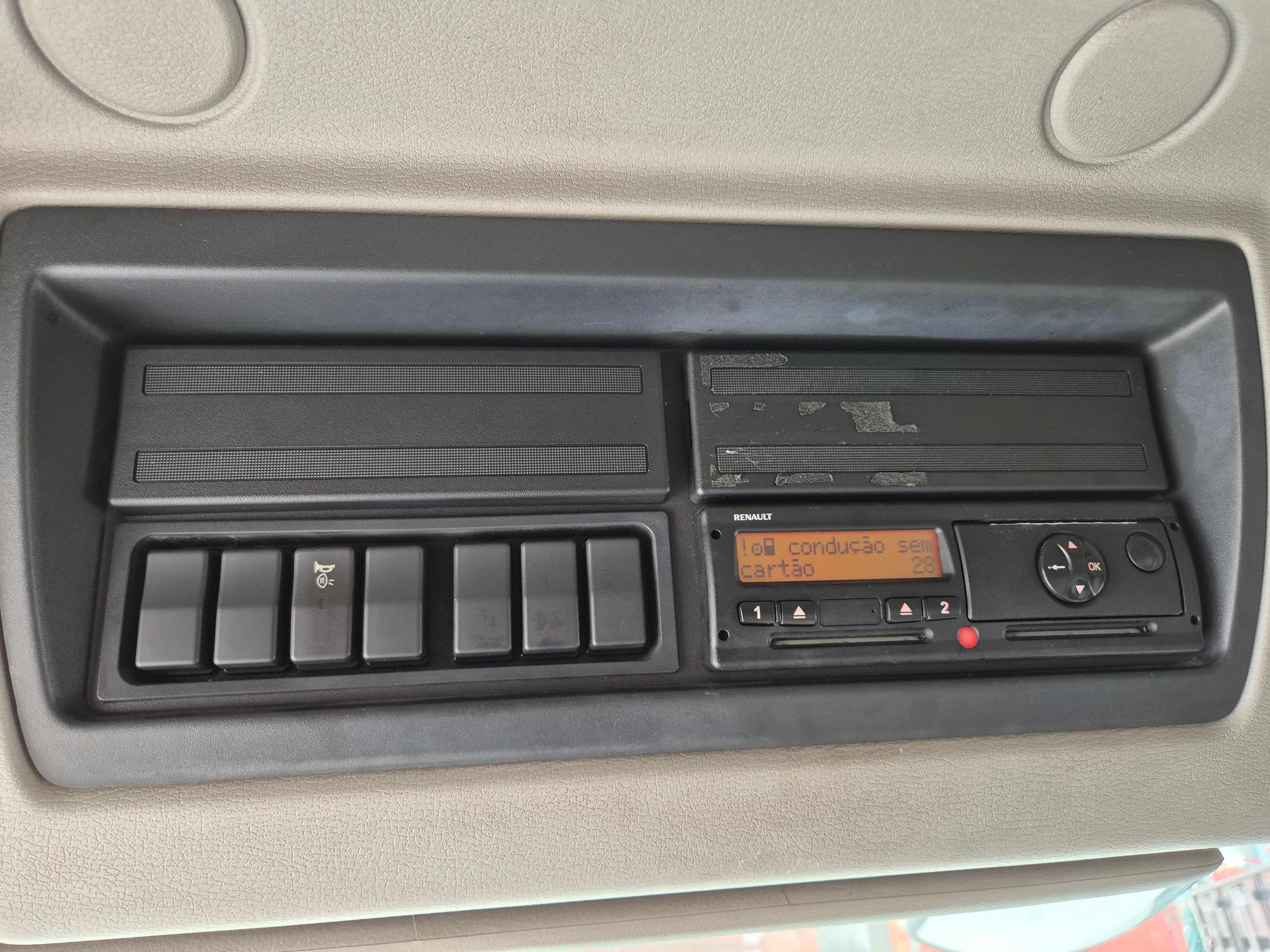 Renault Premium D · Ano 2008 — imagen 49