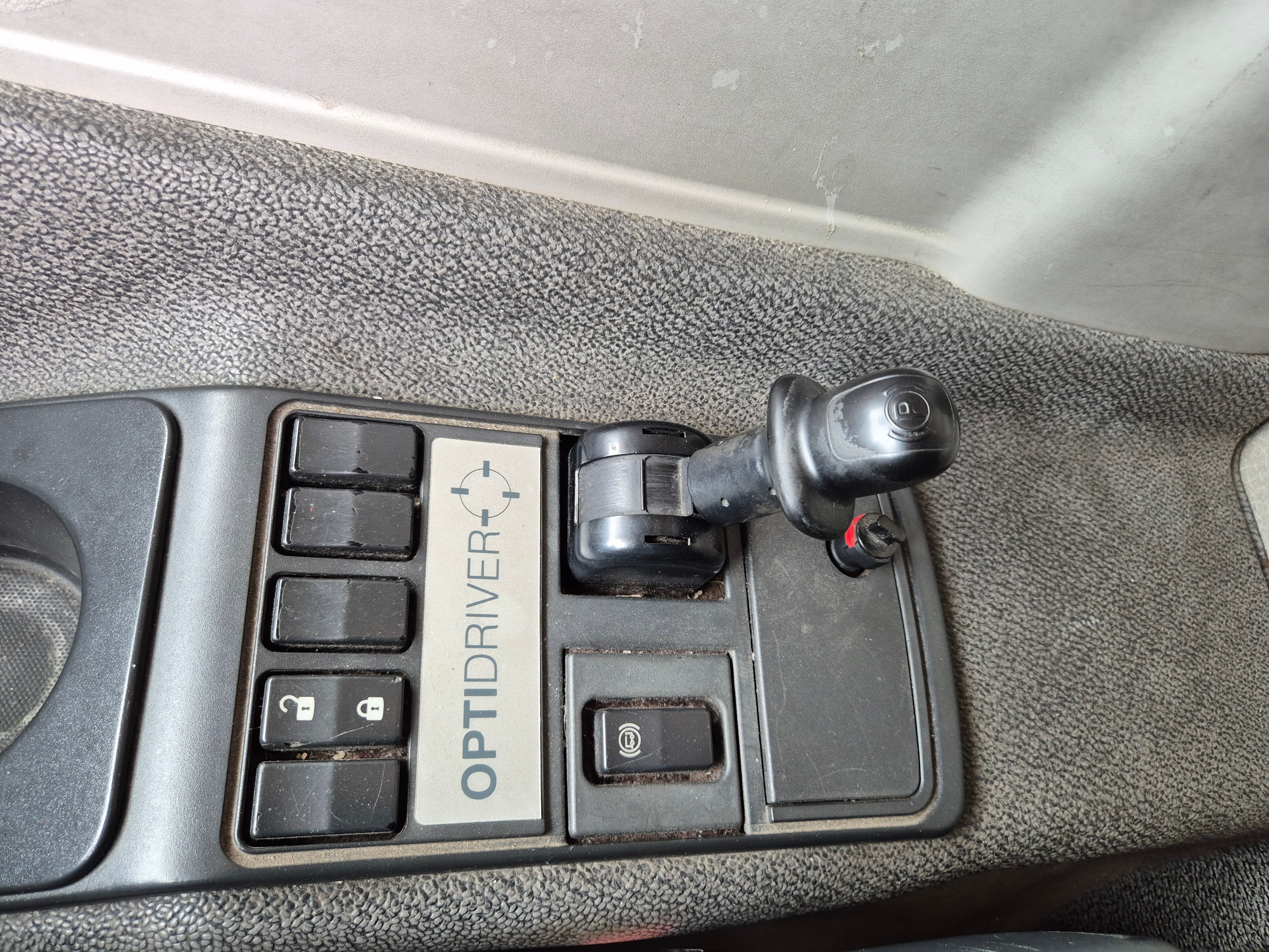 Renault Premium D · Ano 2008 — imagen 43