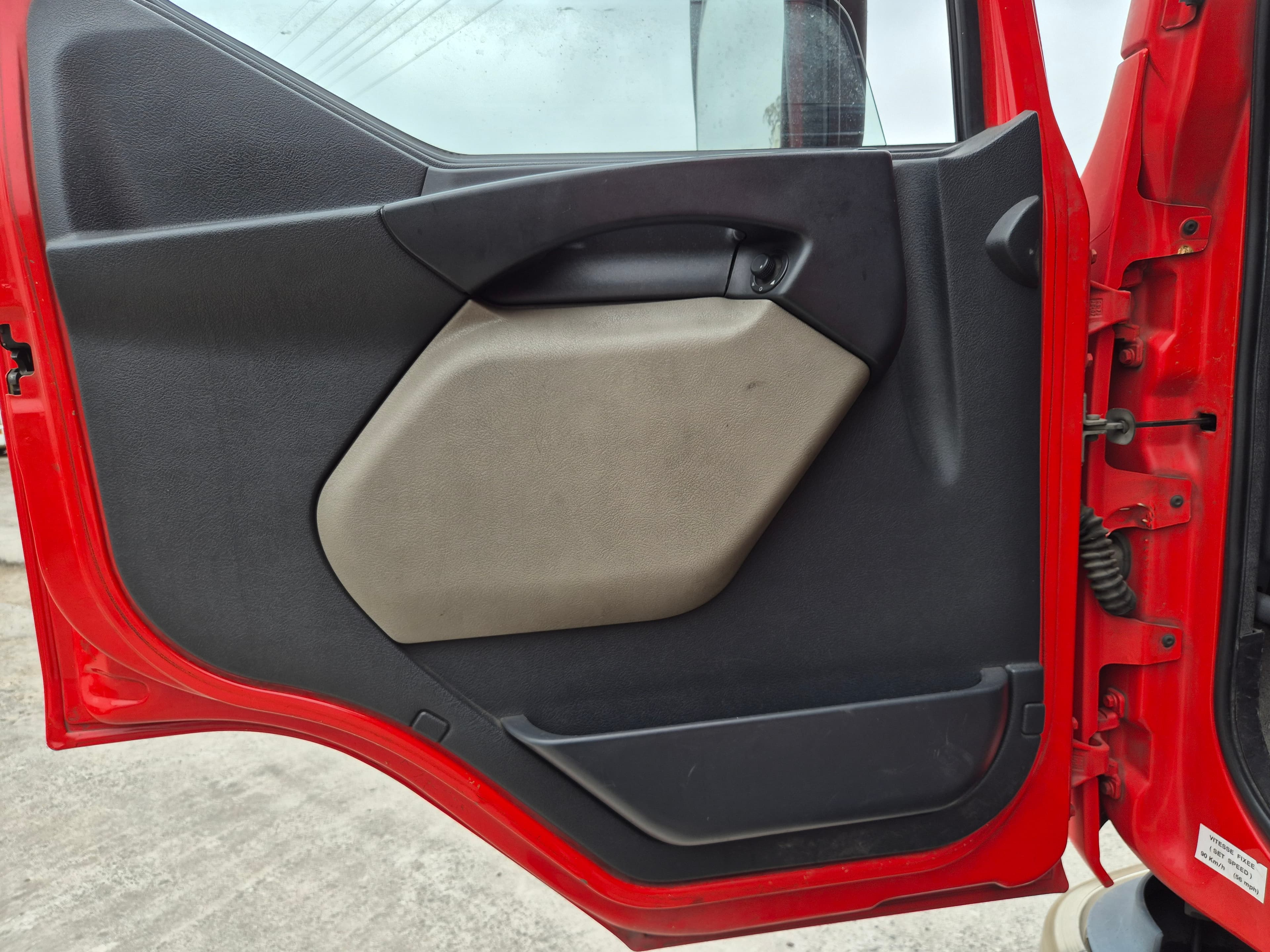 Renault Premium D · Ano 2008 — imagen 27