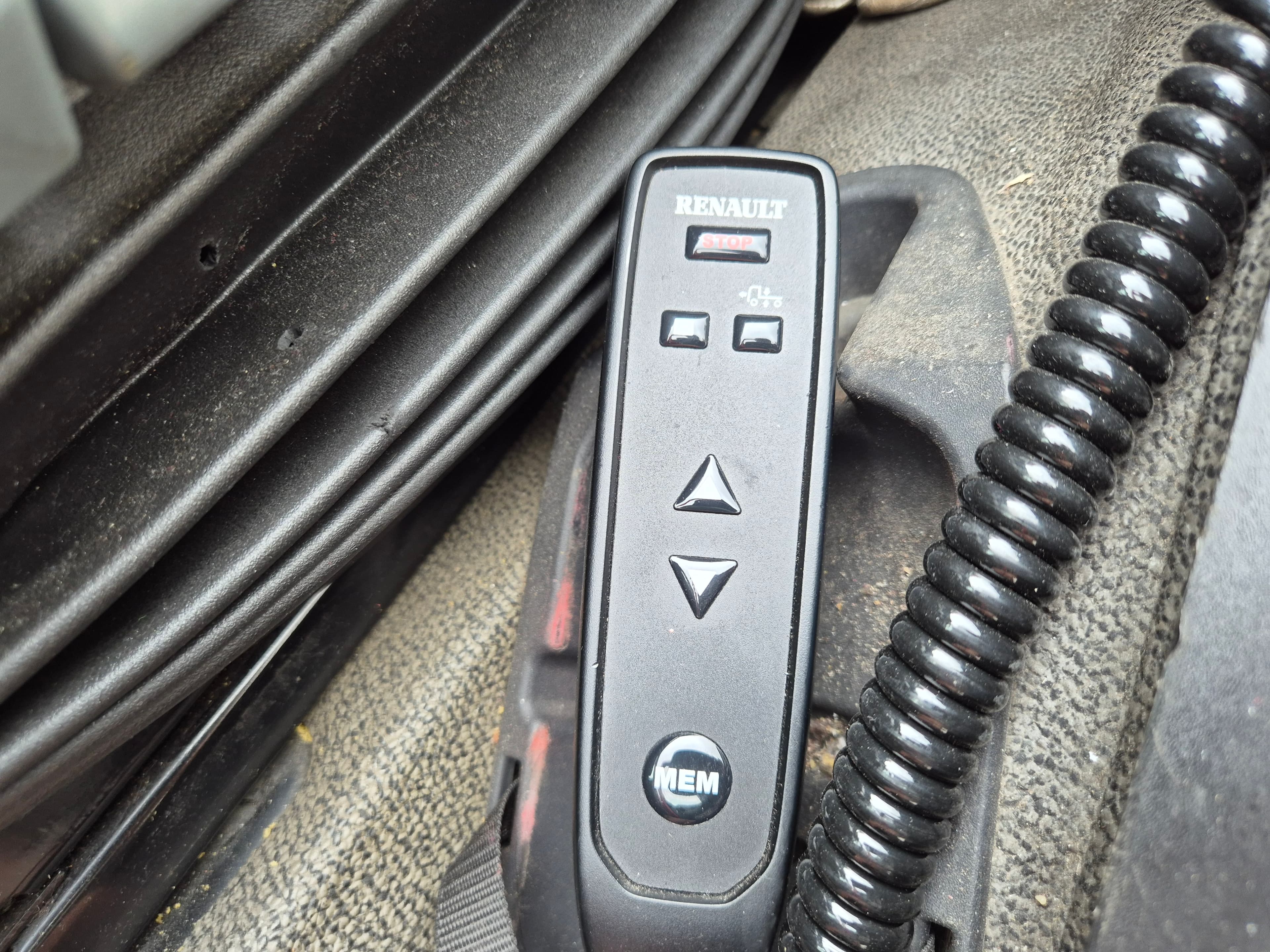 Renault Premium D · Ano 2008 — imagen 31