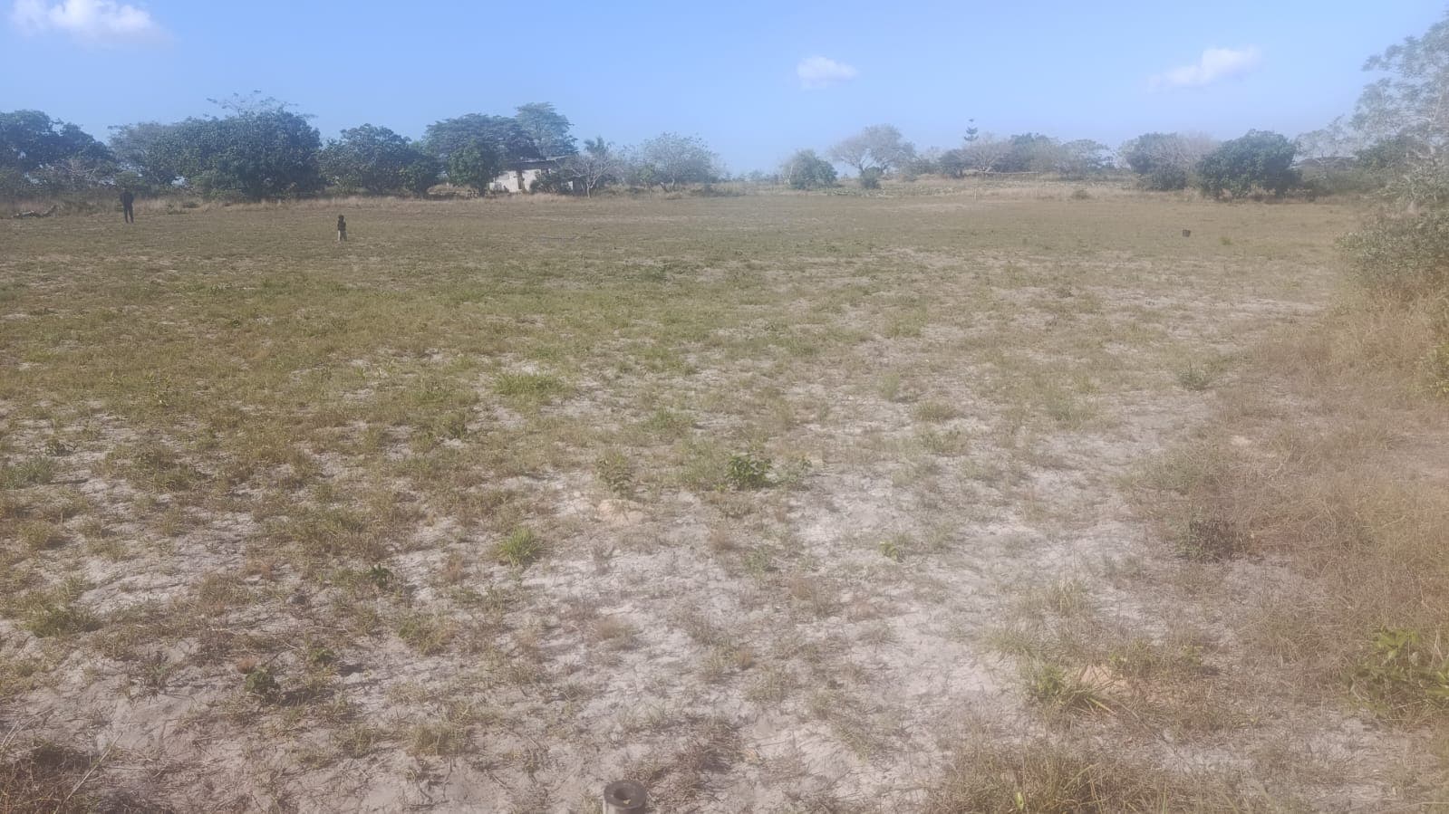 Infraestruturas em terreno com Vivenda T1 – Bairro Pateque — imagem 8