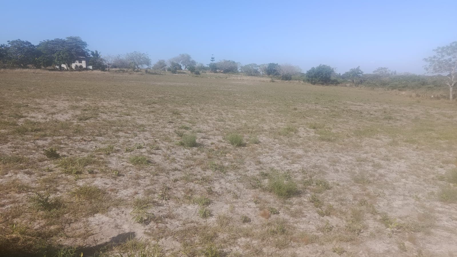 Infraestruturas em terreno com Vivenda T1 – Bairro Pateque — imagem 5