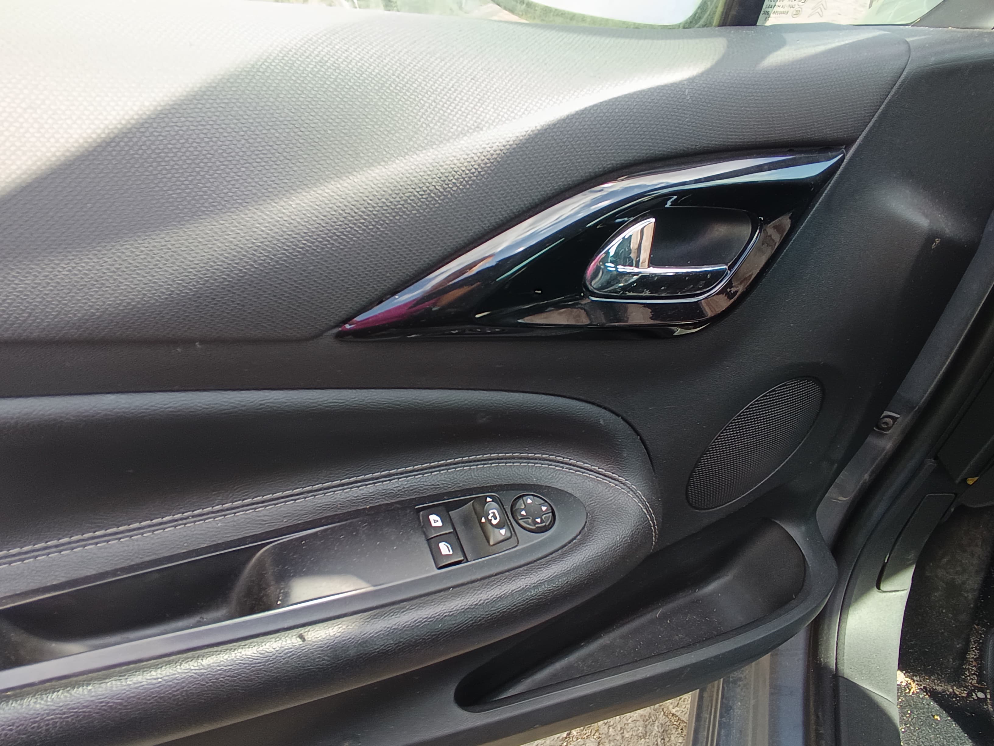 Citroën DS3 · Ano 2011 — imagen 29