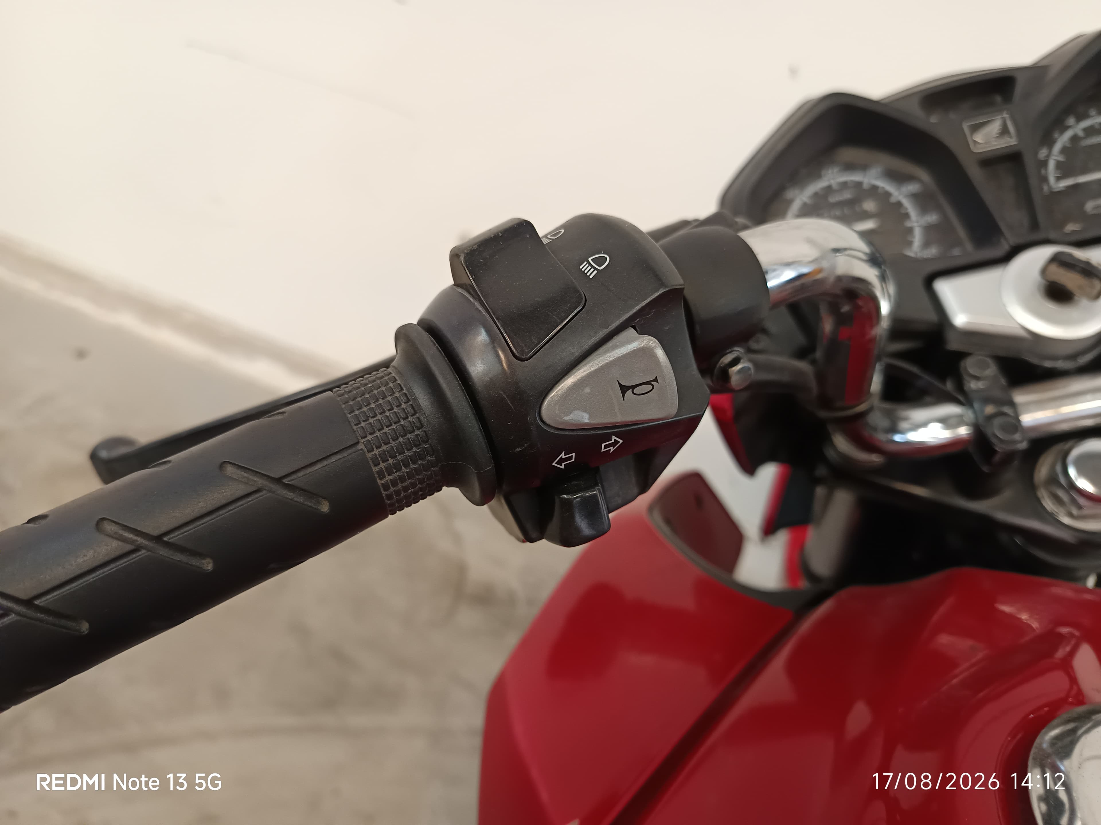 Honda CBF · Ano 2017 — imagem 12