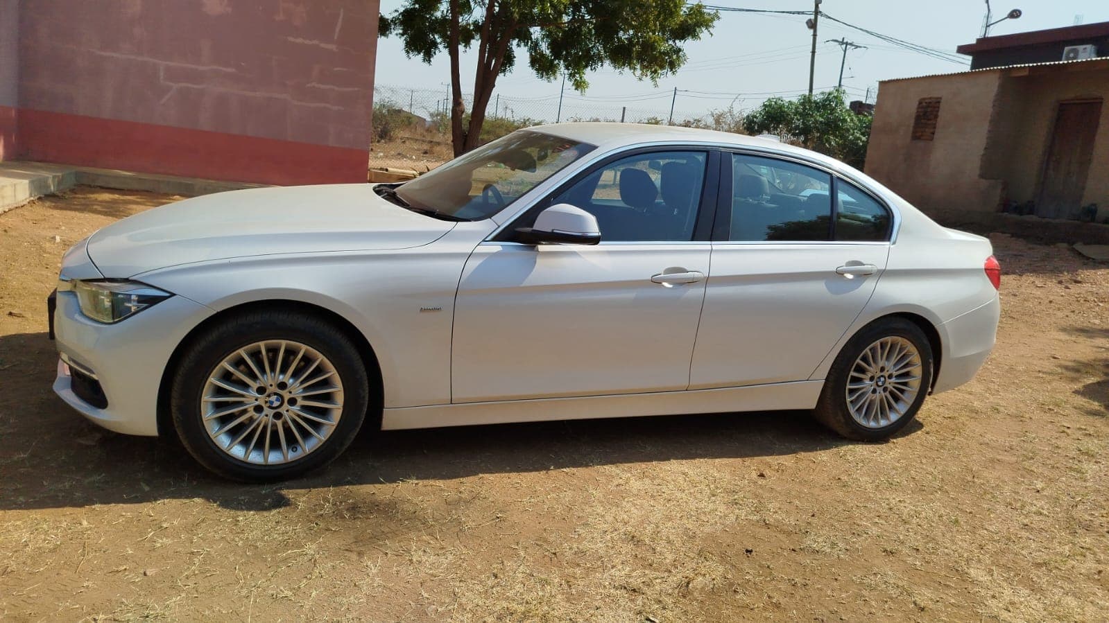 BMW - 320d 2,85m 2016 — imagem 10