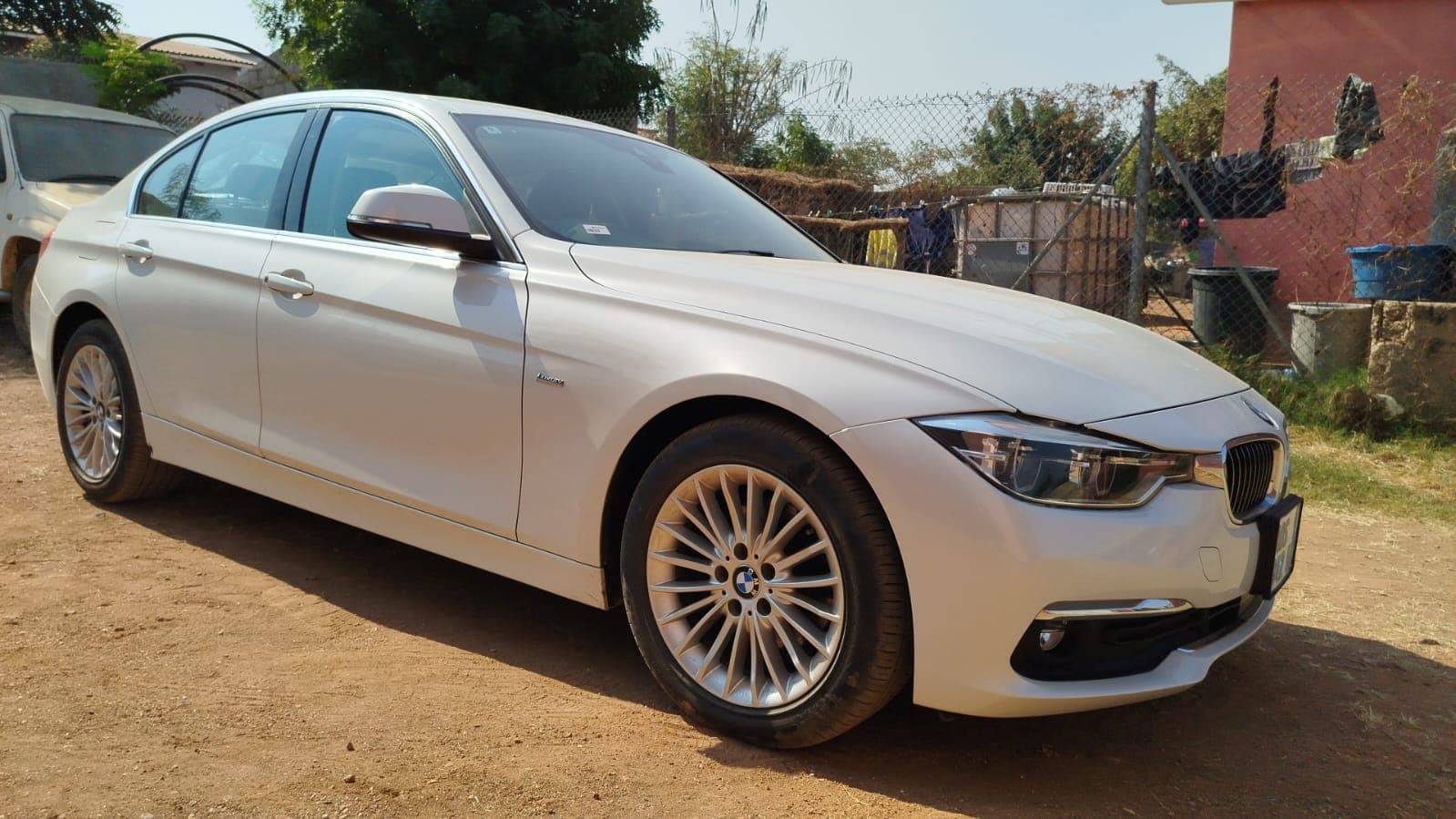 BMW - 320d 2,85m 2016 — imagem 7