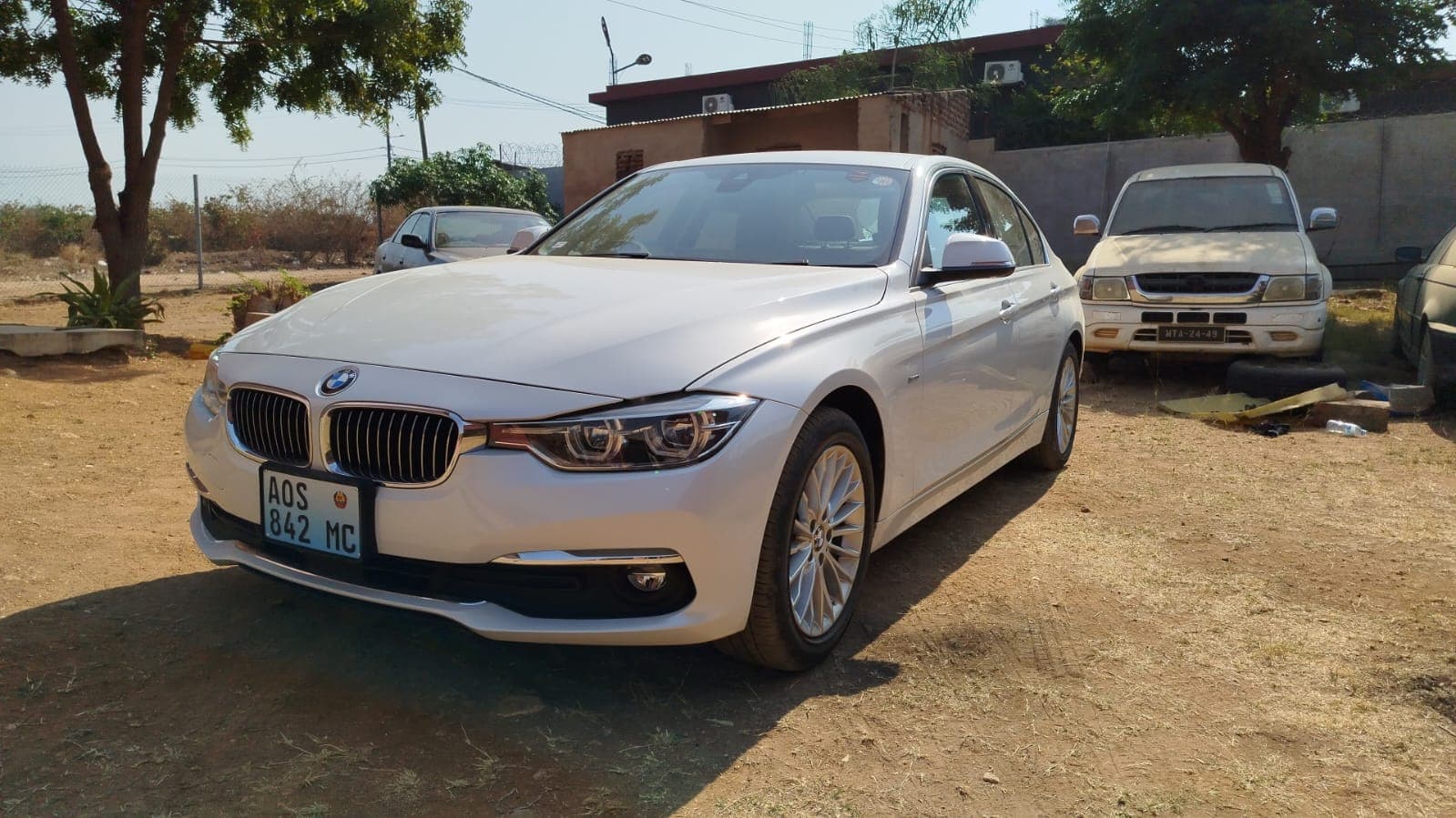 BMW - 320d 2,85m 2016 — imagem 1
