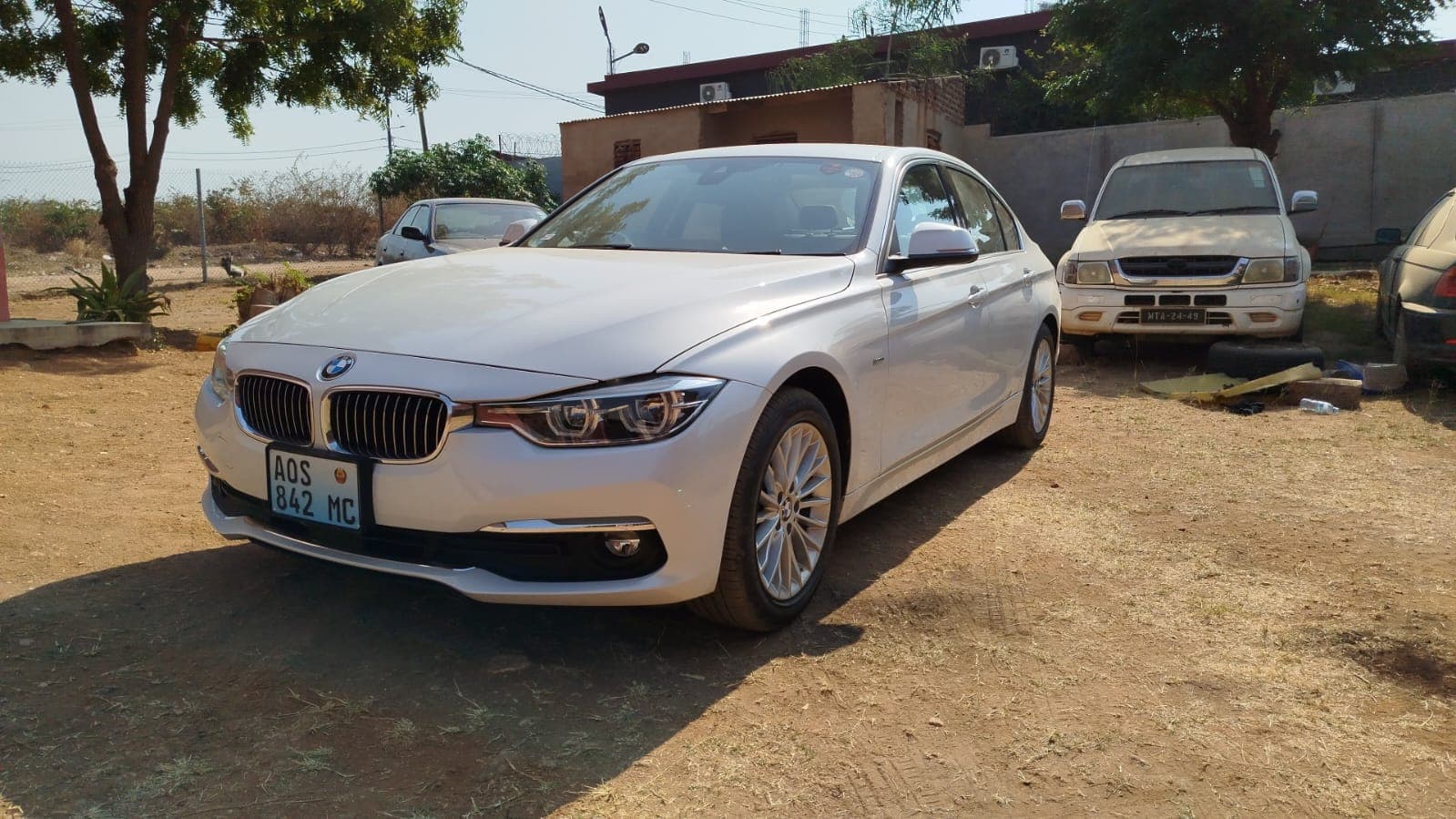 BMW - 320d 2,85m 2016 — imagem 6
