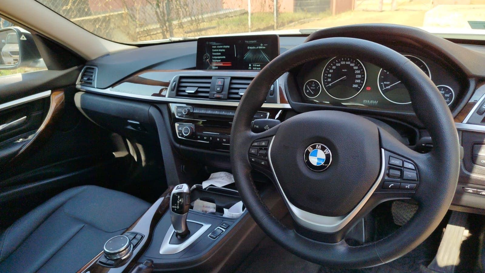 BMW - 320d 2,85m 2016 — imagem 14