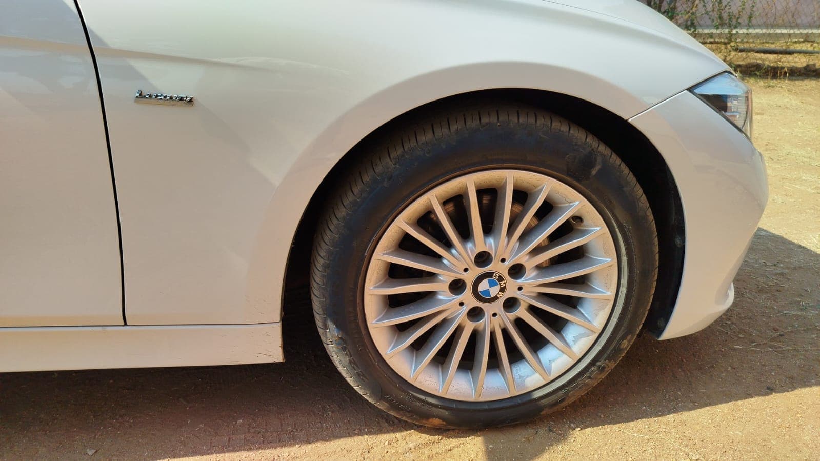 BMW - 320d 2,85m 2016 — imagem 12