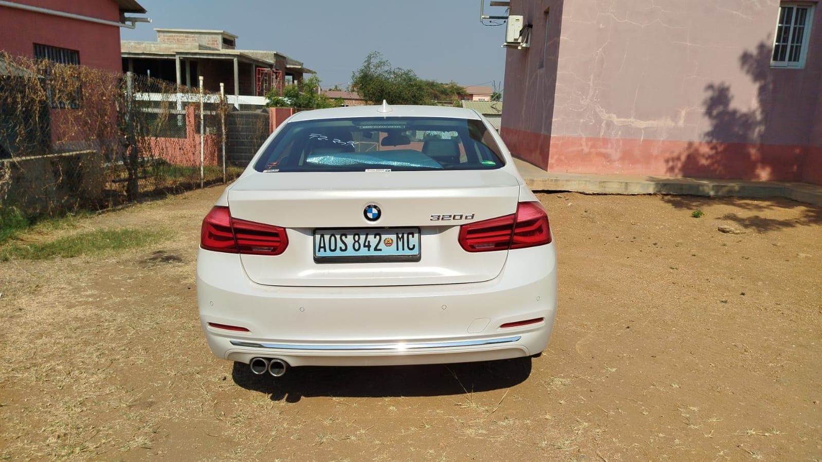 BMW - 320d 2,85m 2016 — imagem 5