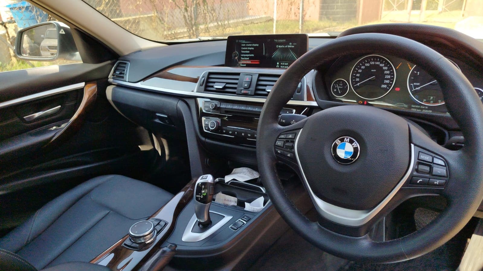 BMW - 320d 2,85m 2016 — imagem 16