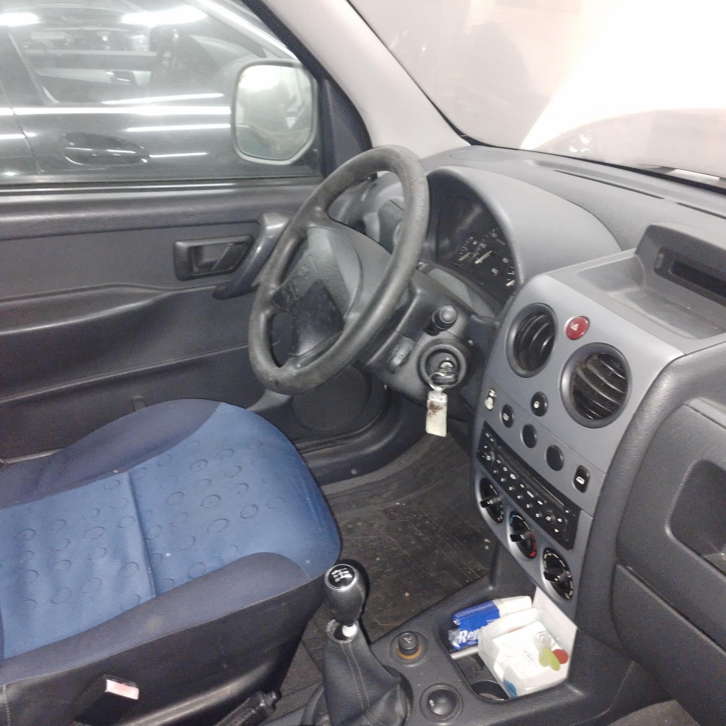 Peugeot Partner · Ano 2005 — imagen 5