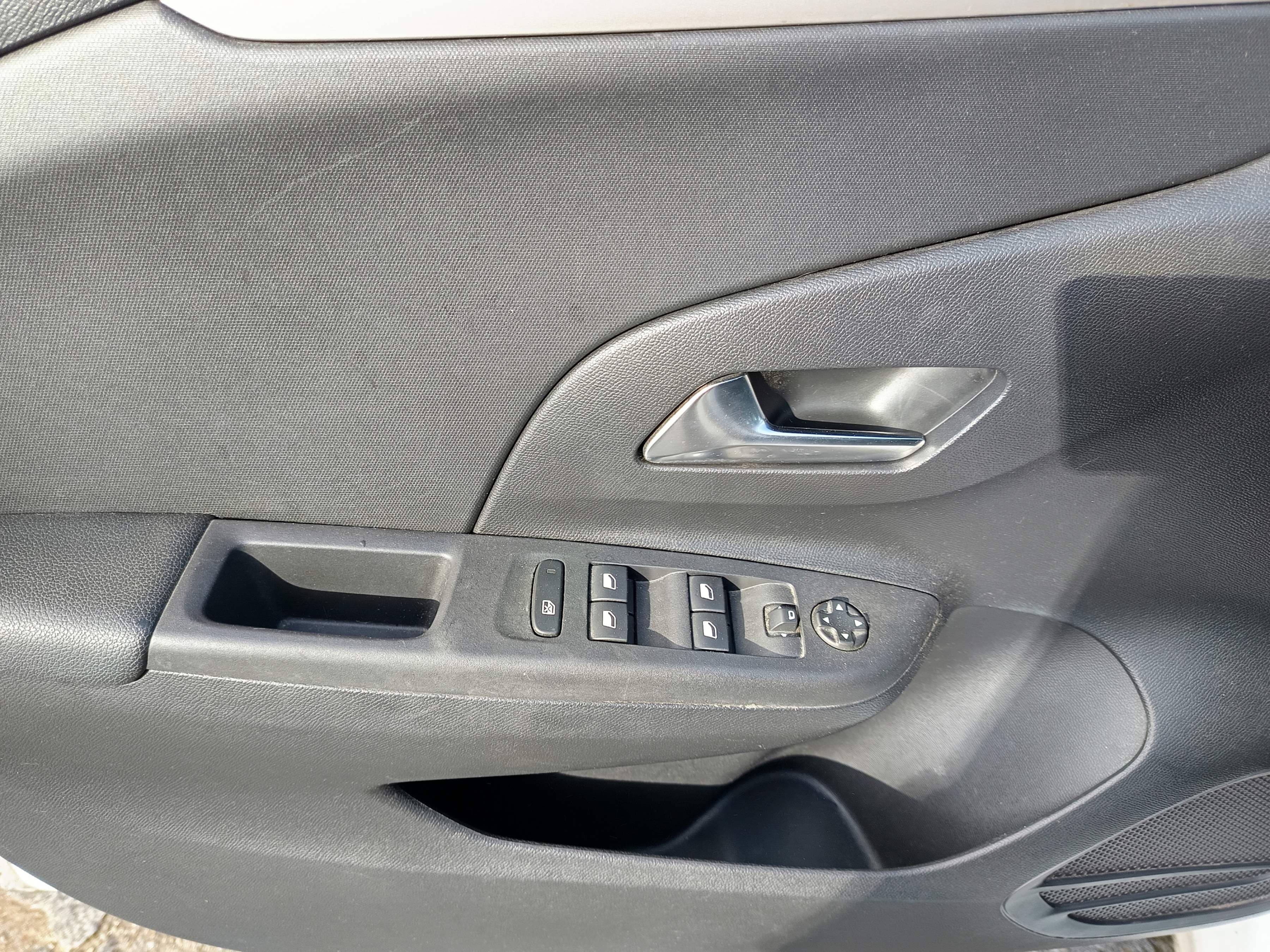 Opel Corsa Edition 1.5D · Année 2022 — image 27