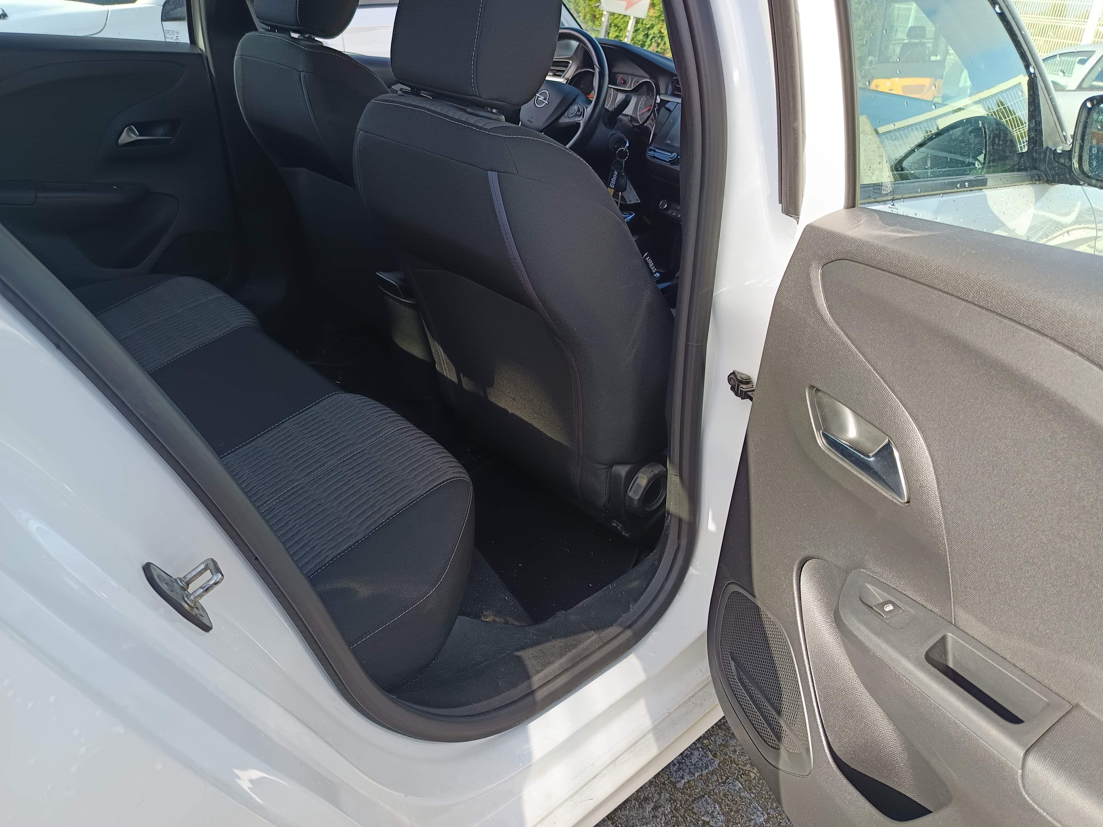 Opel Corsa Edition 1.5D · Année 2022 — image 17
